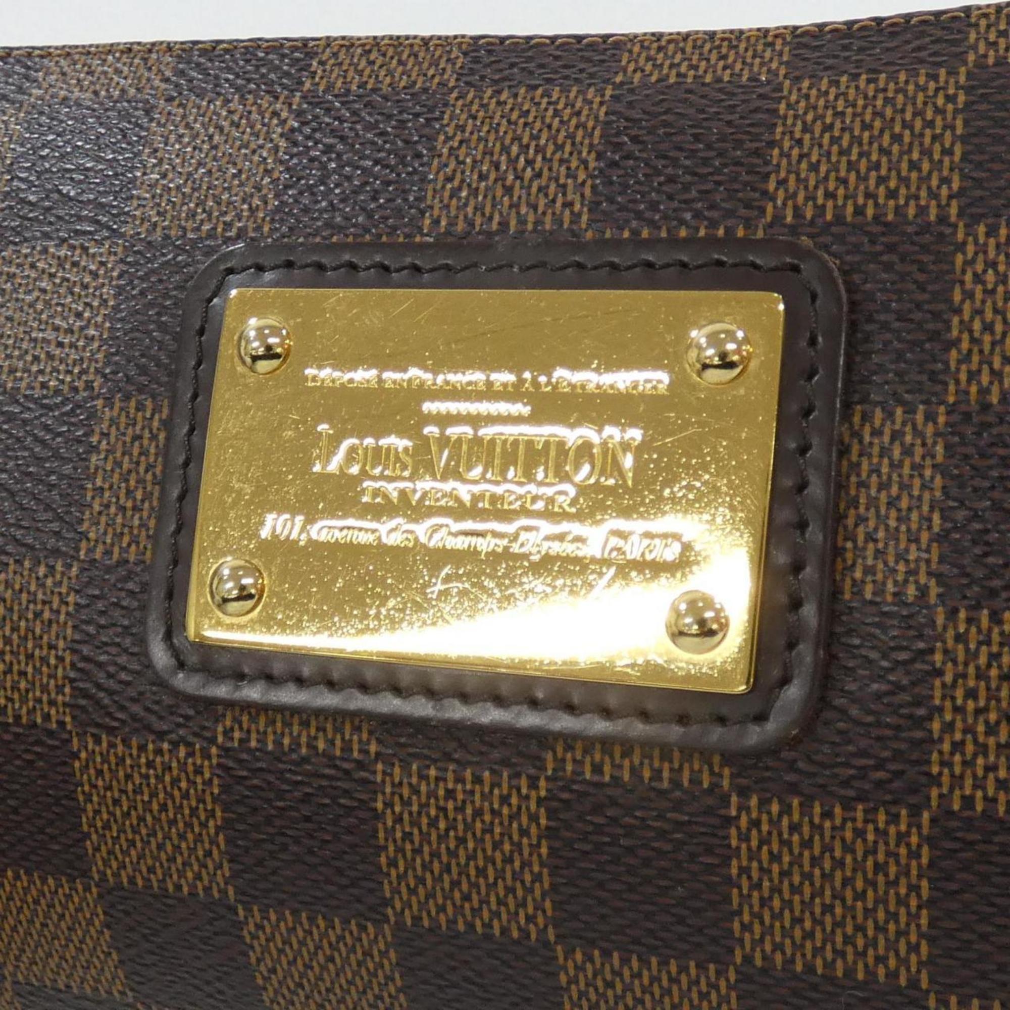 Louis Vuitton Brown Coated Canvas Shoulder Bag (Pre-Owned)