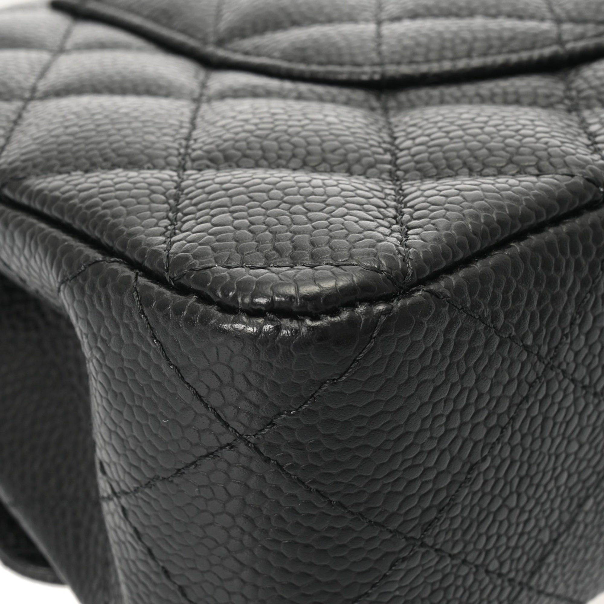 Chanel Black Grained Calfskin Shoulder Bag (Pre-Owned)