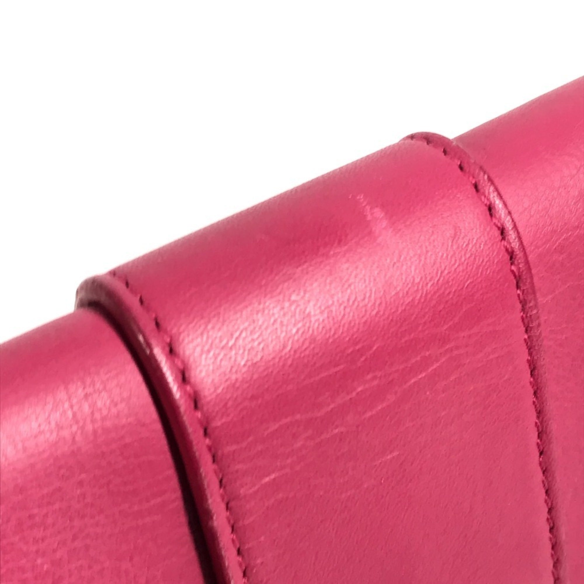 Yves Saint Laurent Pink Leather Clutch Bag Handbag (Pre-Owned)