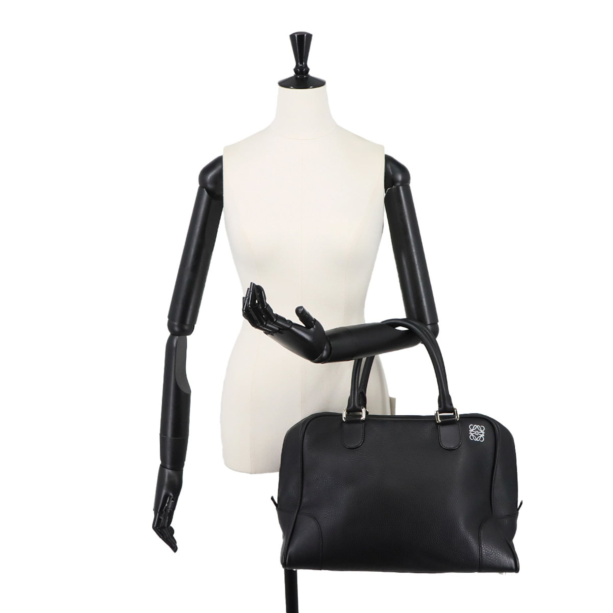 Loewe Black Leather Handbag (Pre-Owned)