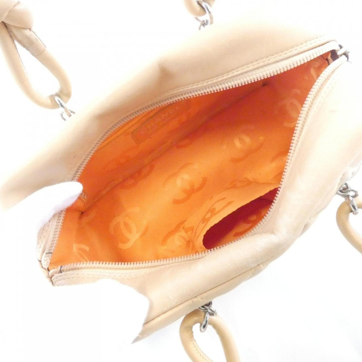 Chanel Beige Leather Handbag (Pre-Owned)
