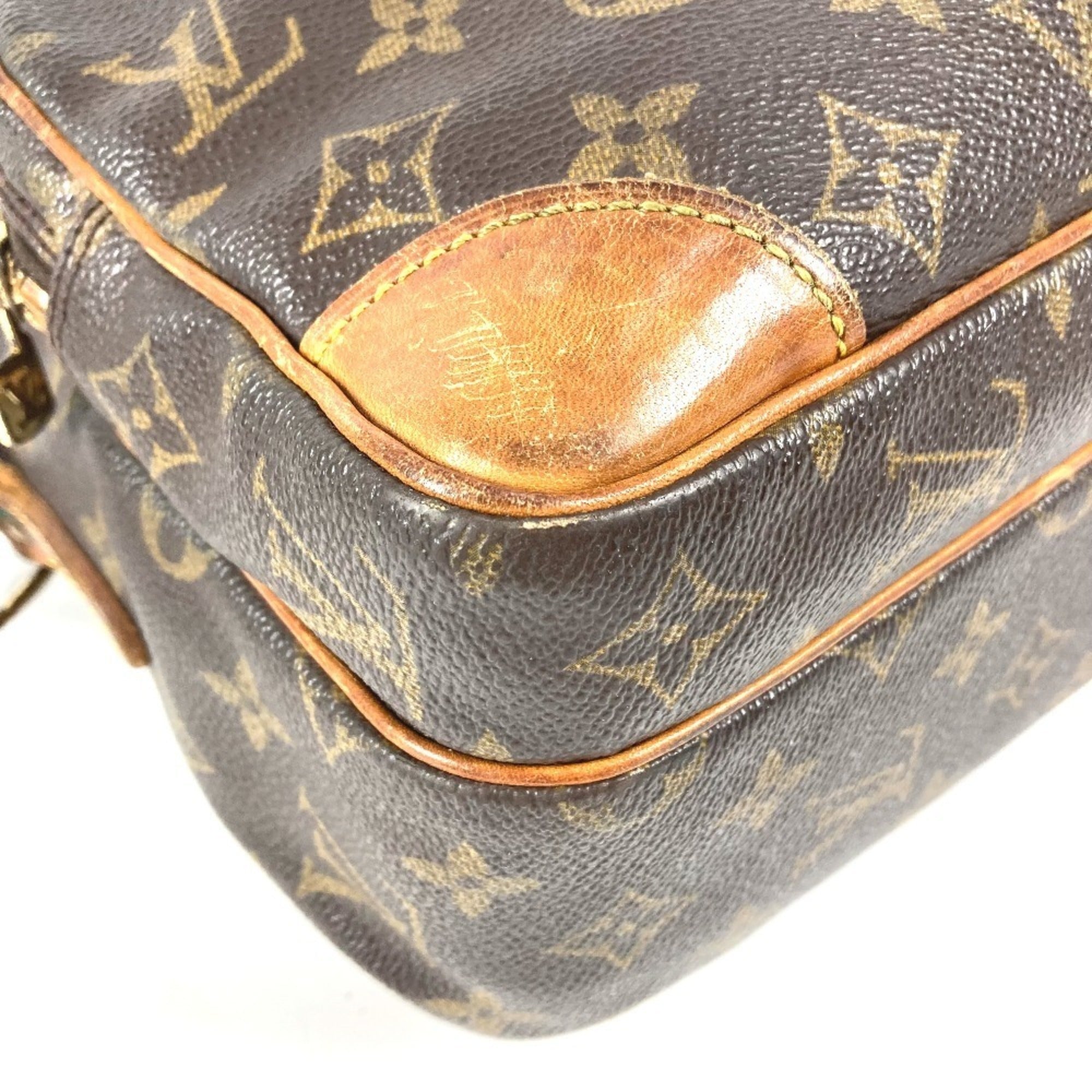 Louis Vuitton Brown Monogram Monogram Canvas Shoulder Bag (Pre-Owned)