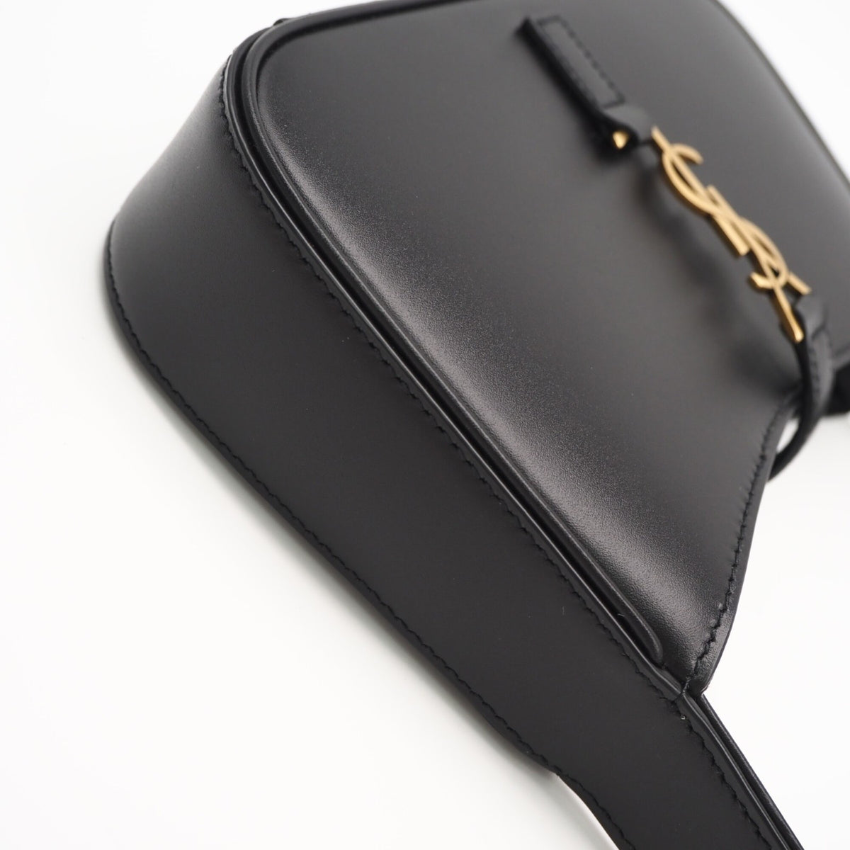 Yves Saint Laurent Black Leather Handbag (Pre-Owned)