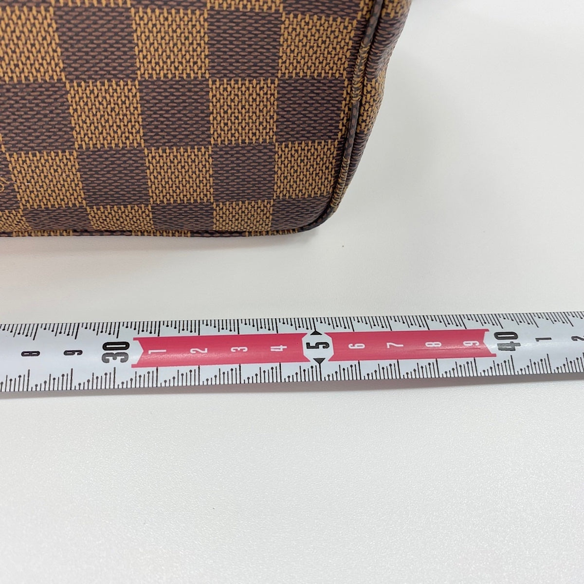 Louis Vuitton Brown Shoulder Bag (Pre-Owned)