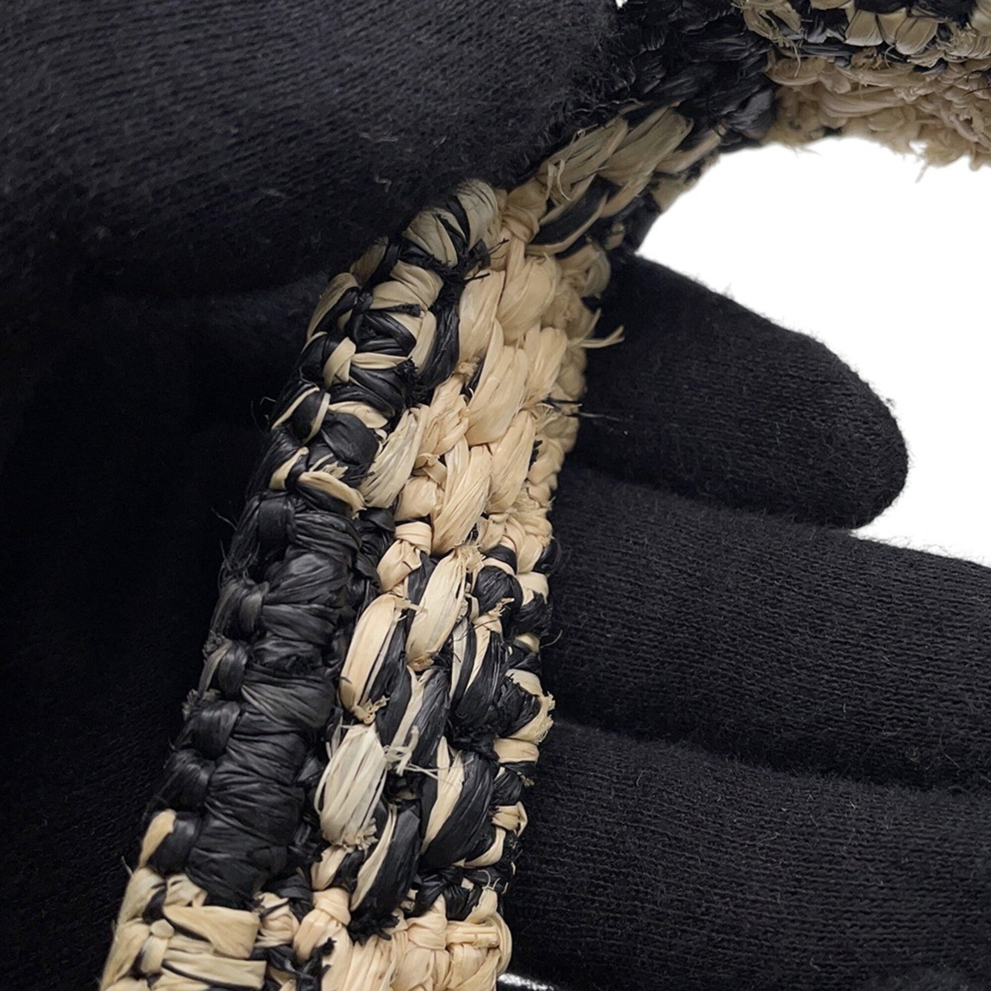 Loewe Black Raffia Leather Handbag (Pre-Owned)