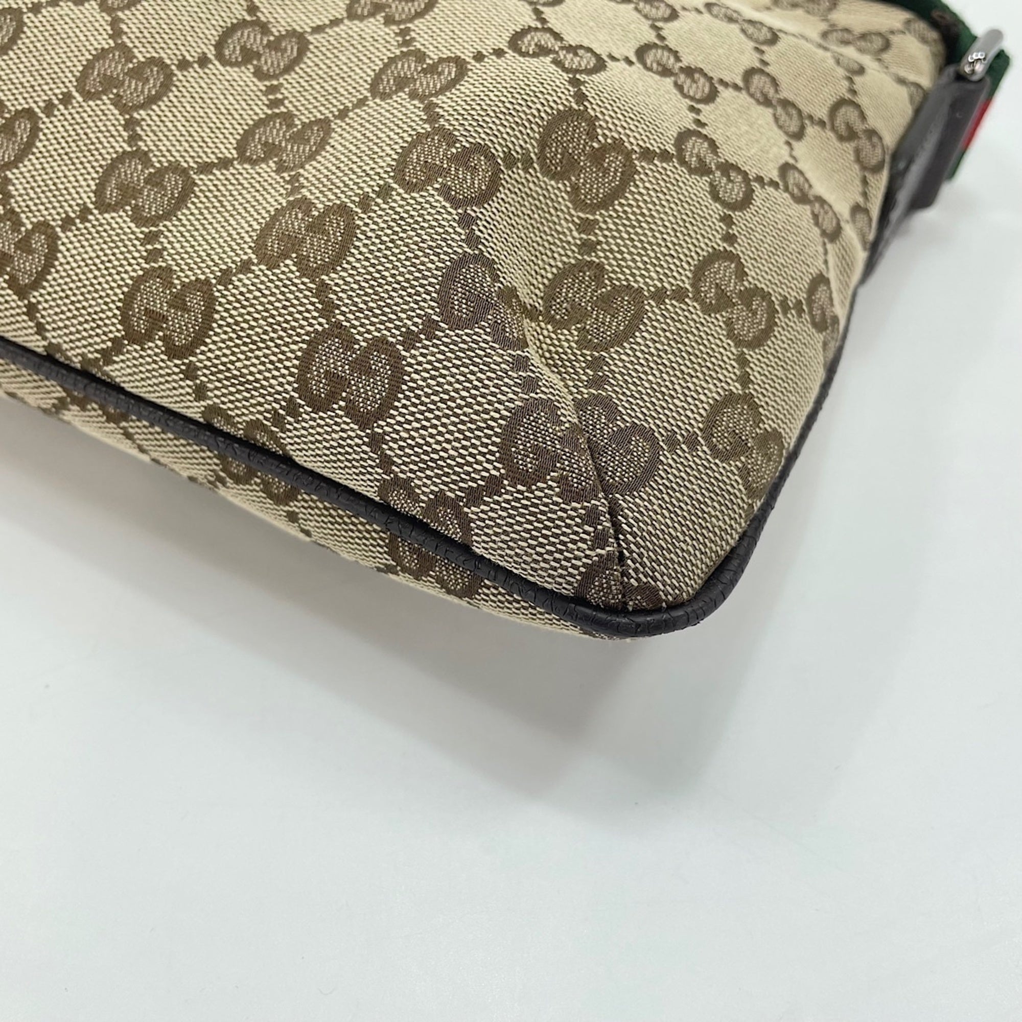 Gucci Beige Shoulder Bag (Pre-Owned)