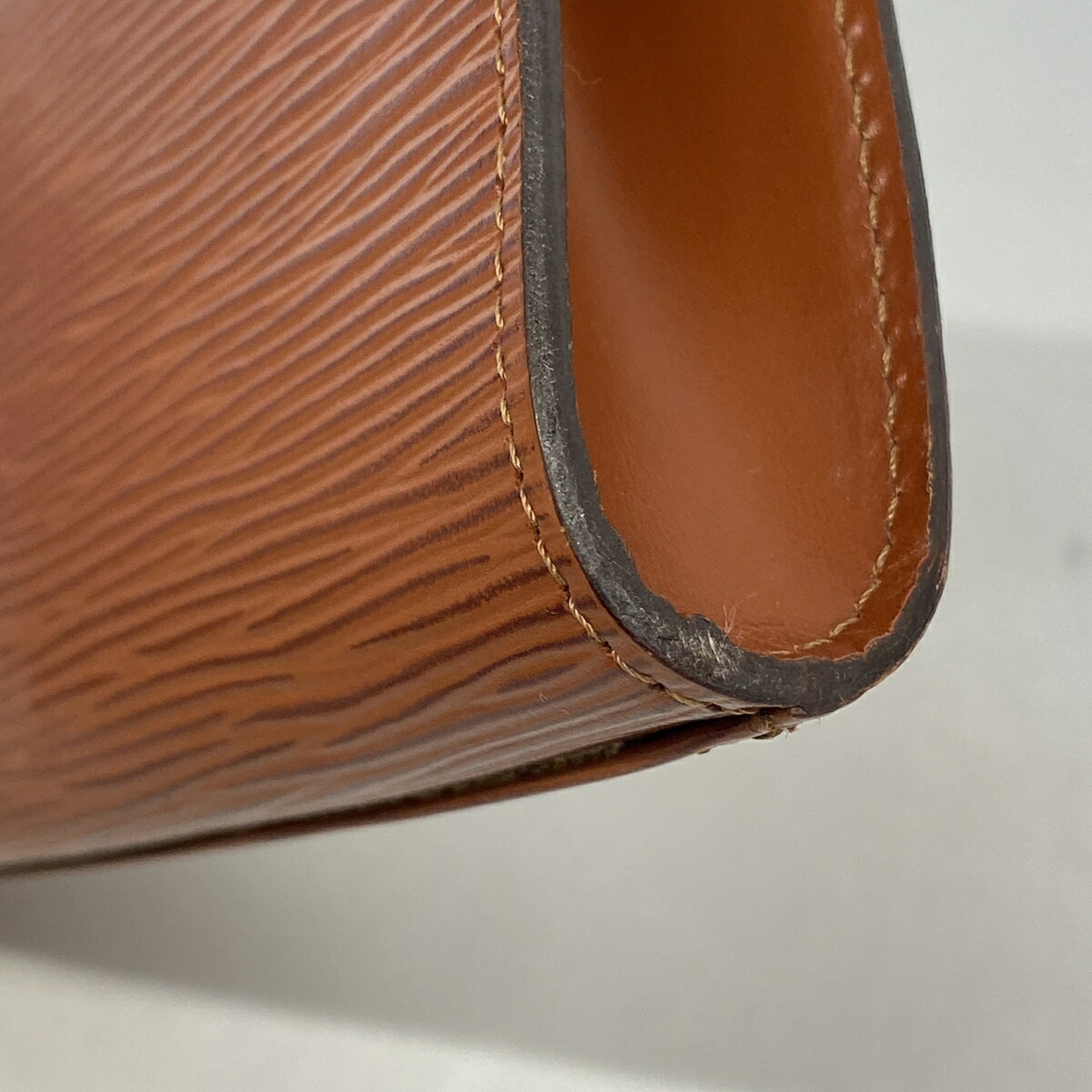 Louis Vuitton Kenyan Brown Pouch (Pre-Owned)