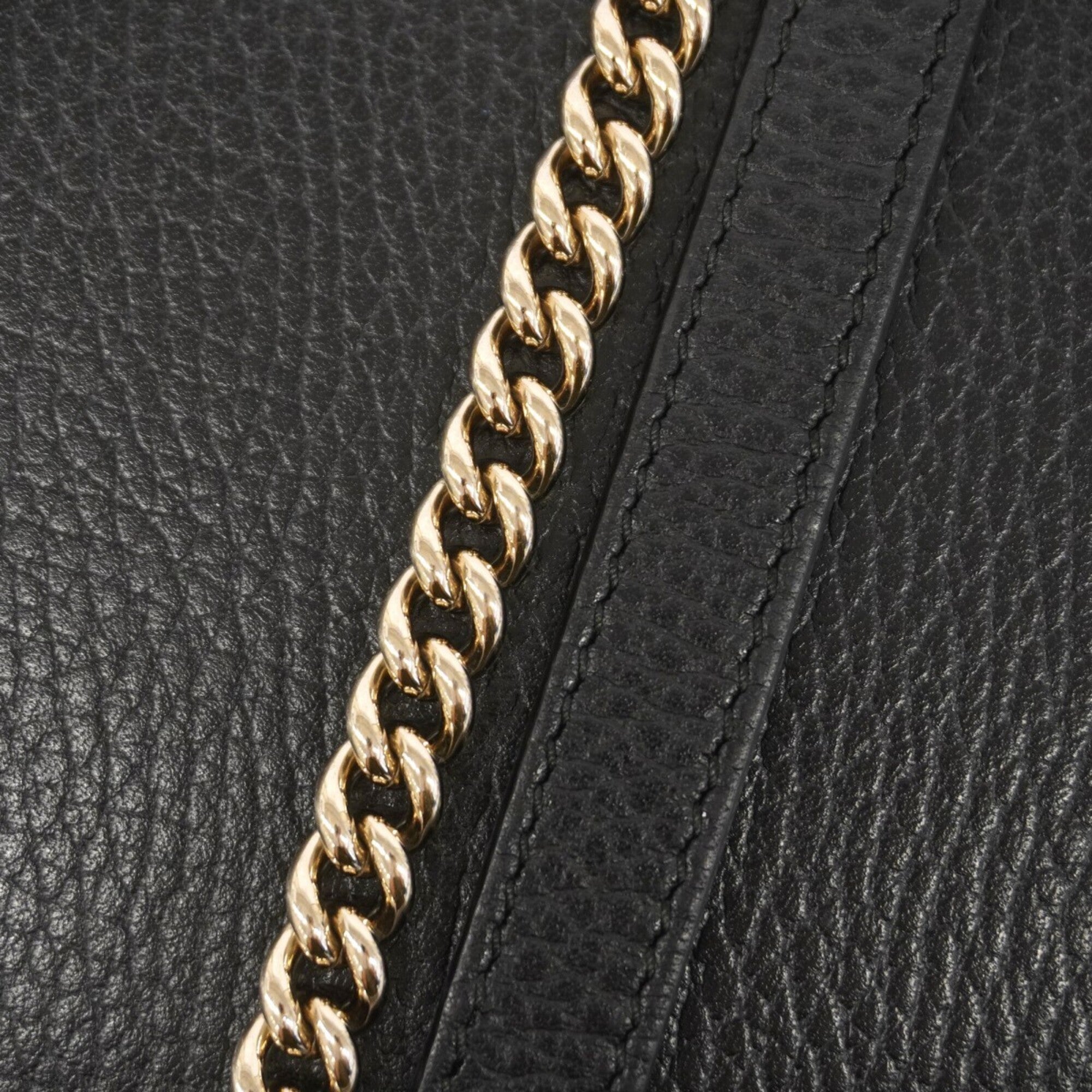 Gucci Black Leather Shoulder Bag (Pre-Owned)