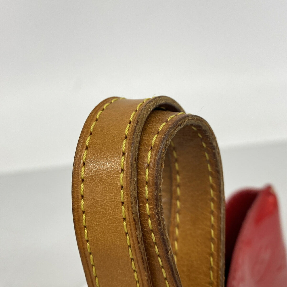 Louis Vuitton Rouge Handbag (Pre-Owned)