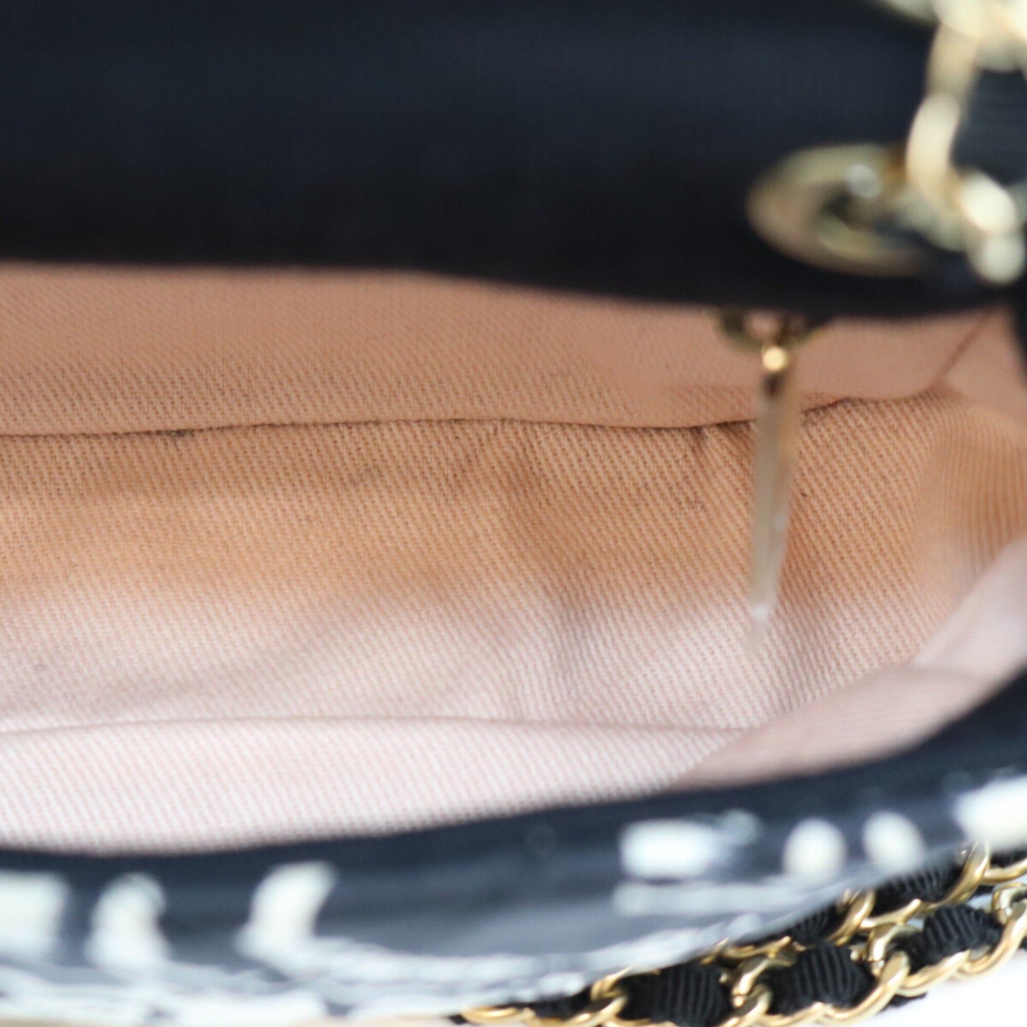 Chanel Multi-Color Cotton Shoulder Bag (Pre-Owned)