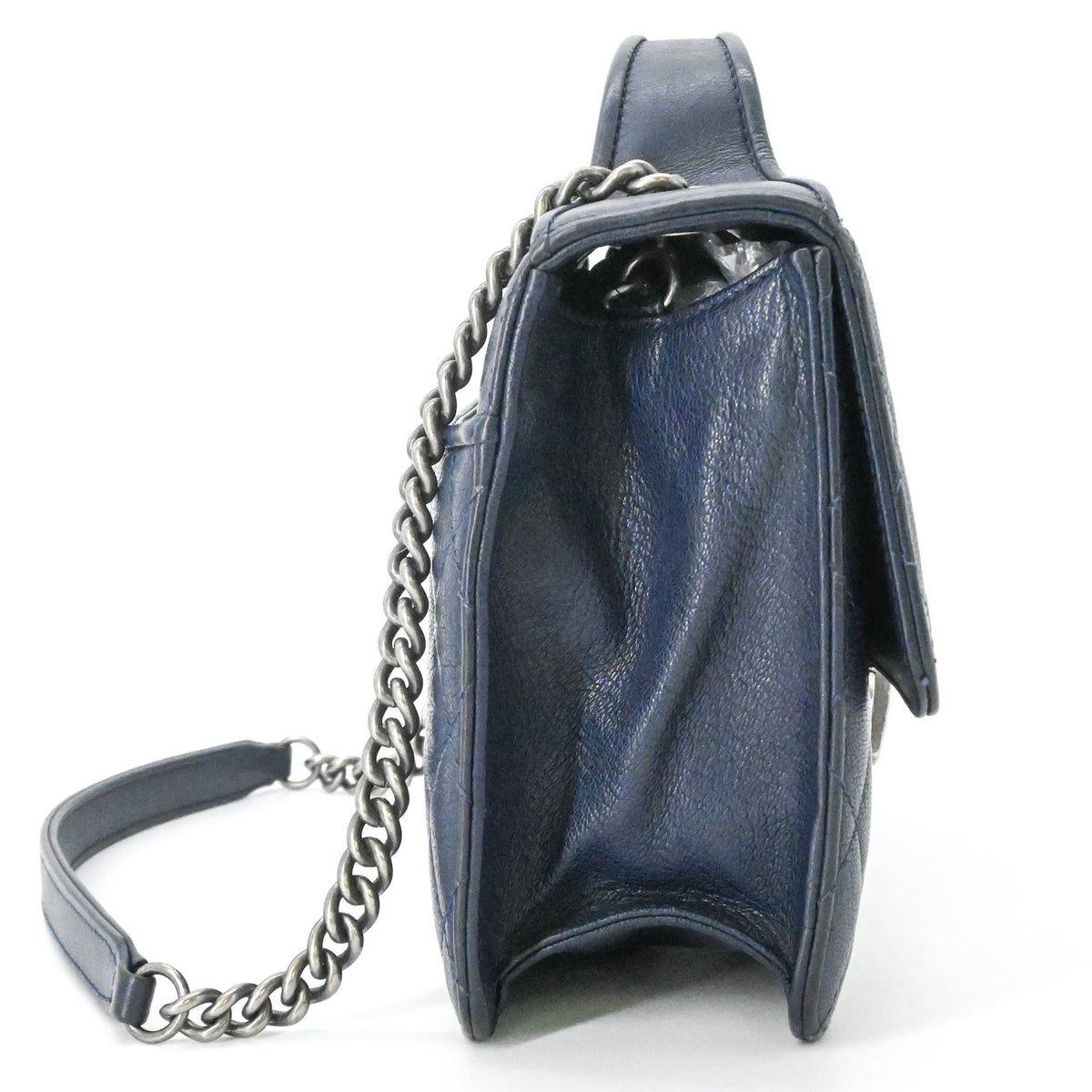 Chanel Matelasse Navy Leather Handbag Shoulder Bag (Pre-Owned)