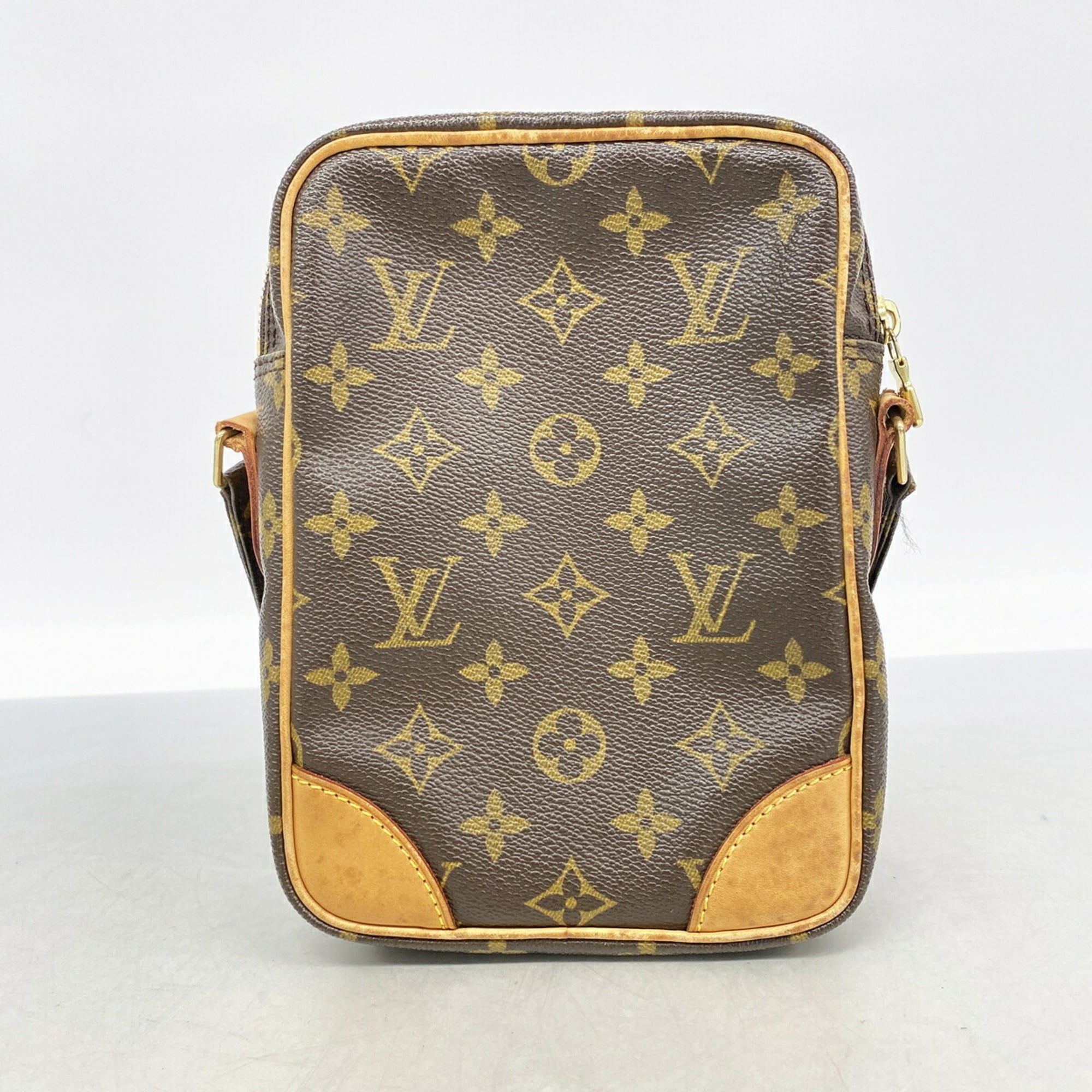 Louis Vuitton Brown Shoulder Bag (Pre-Owned)