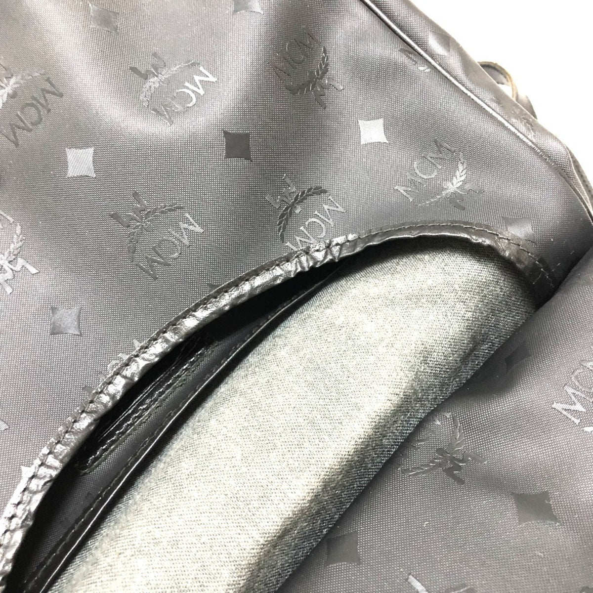 Mcm Black Pvc Leather Messenger Bag Shoulder Bag (Pre-Owned)