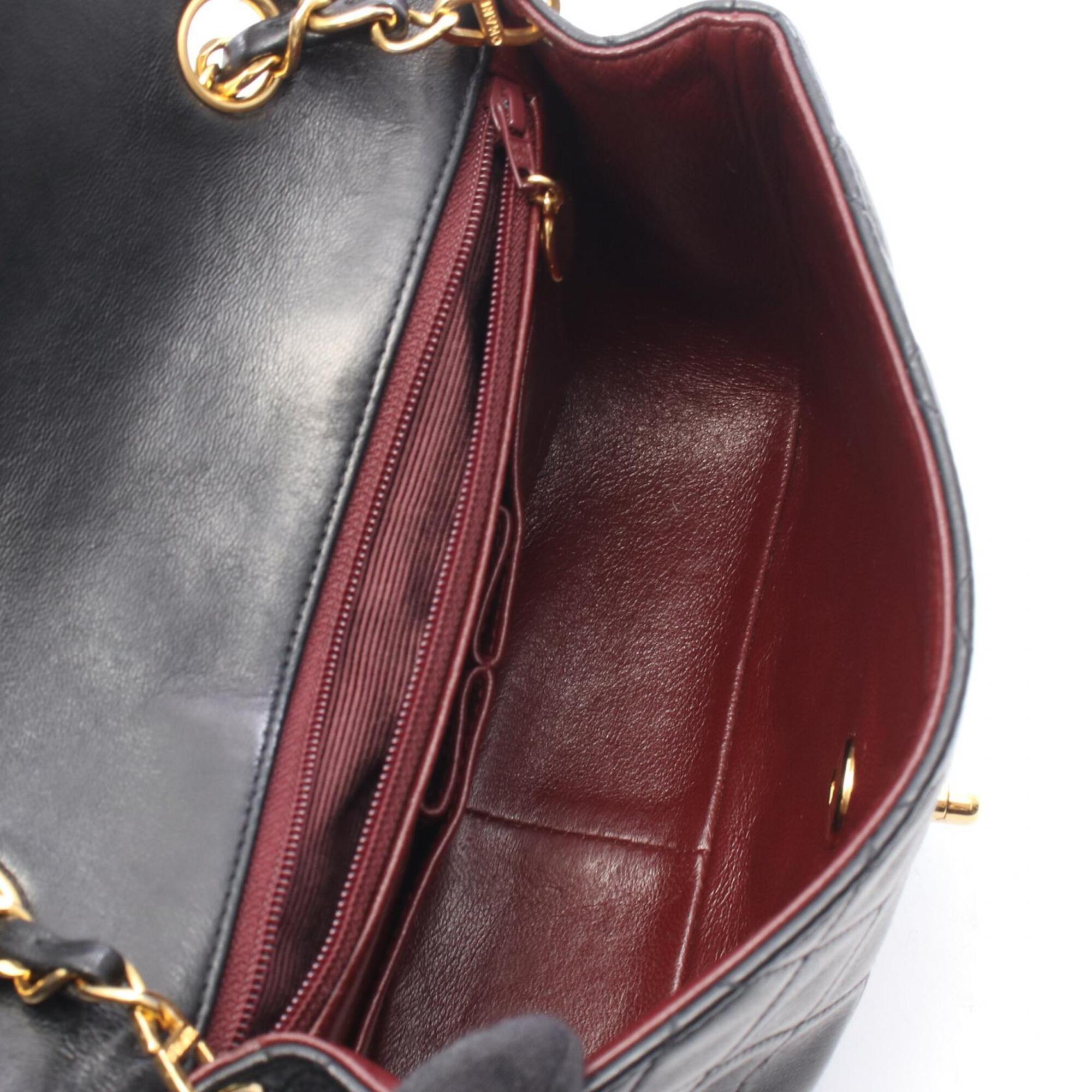 Chanel Black Leather Handbag Shoulder Bag (Pre-Owned)