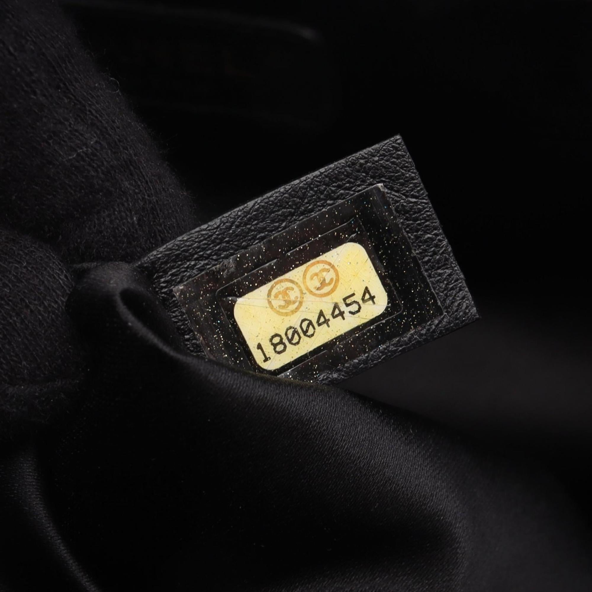 Chanel Black Grained Calfskin Tote Bag (Pre-Owned)