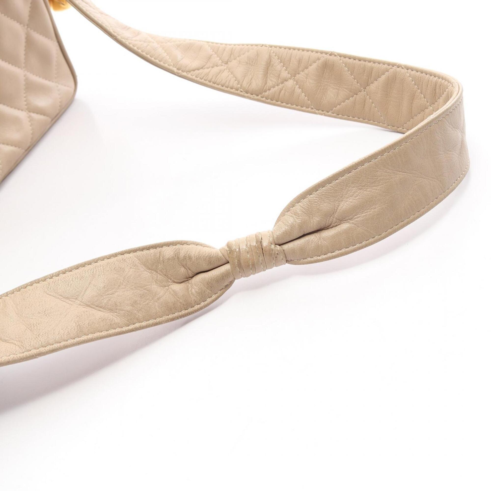 Chanel Beige Leather Handbag Shoulder Bag (Pre-Owned)