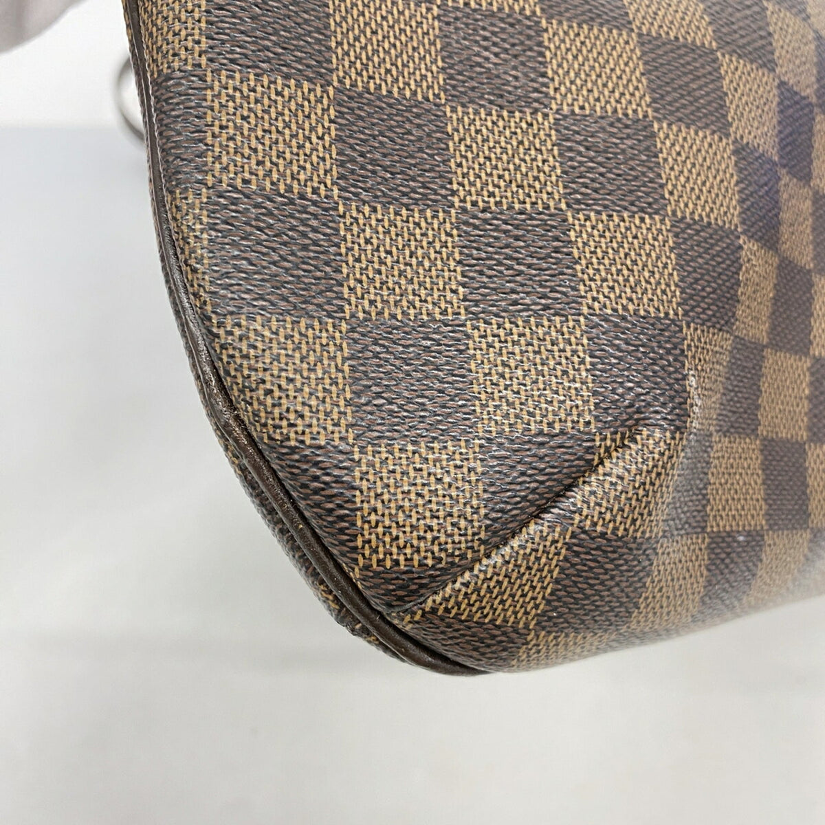 Louis Vuitton Ebene Shoulder Bag (Pre-Owned)