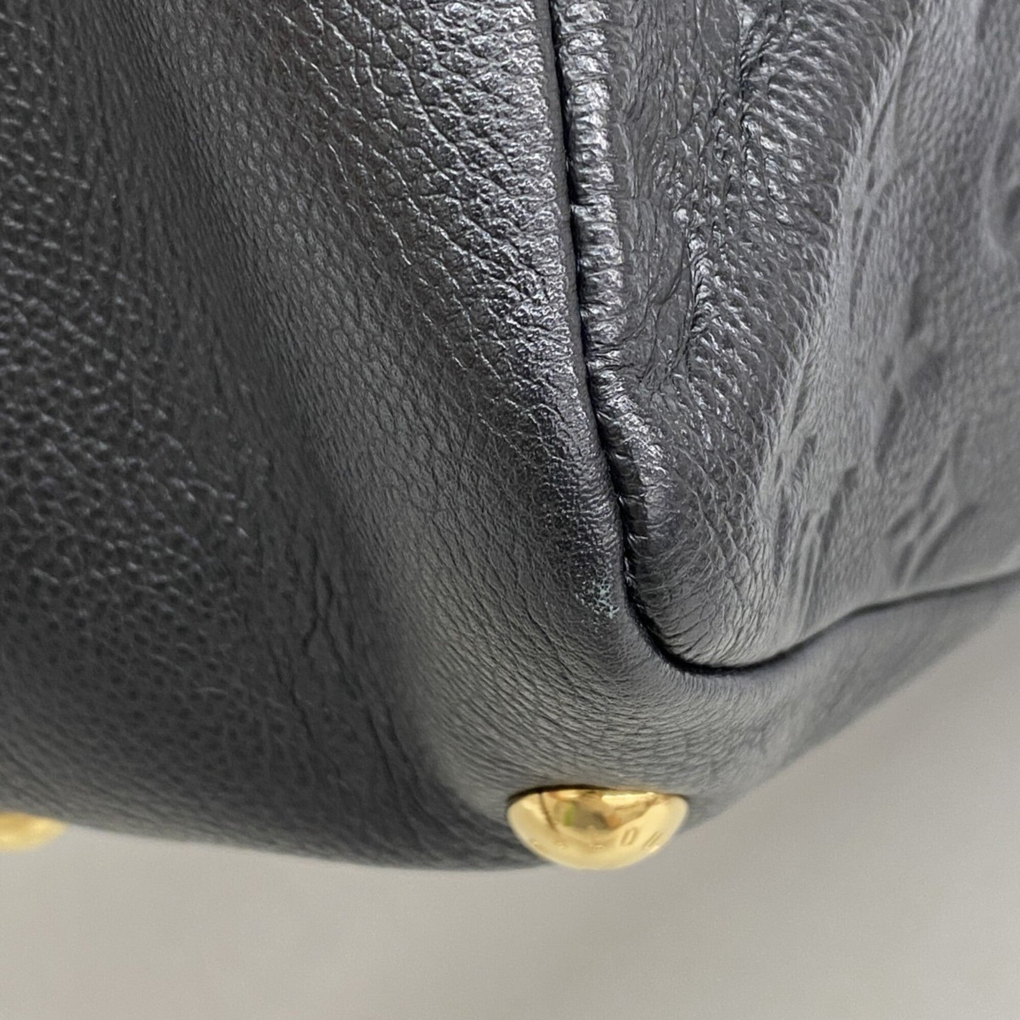 Louis Vuitton Noir Tote Bag (Pre-Owned)