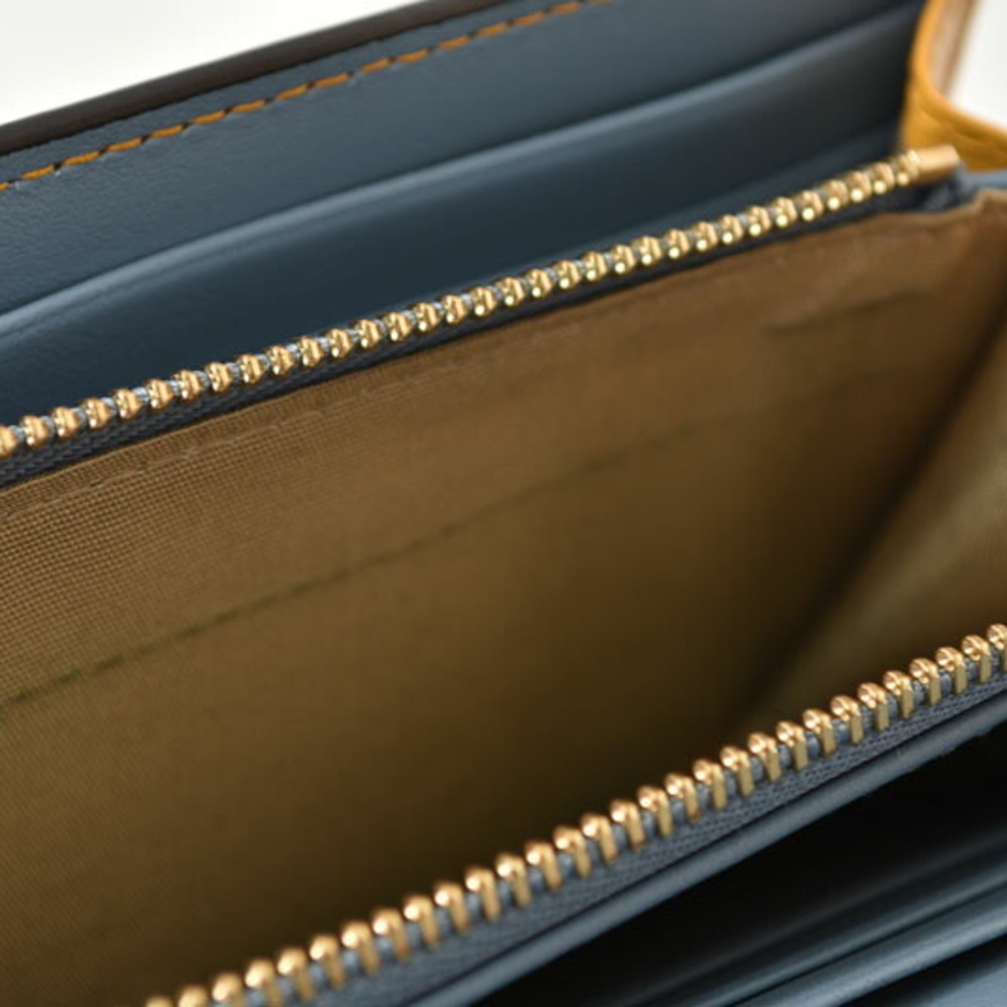 Jimmy Choo Blue Yellow Leather Long Wallet (Bi-Fold) (Pre-Owned)