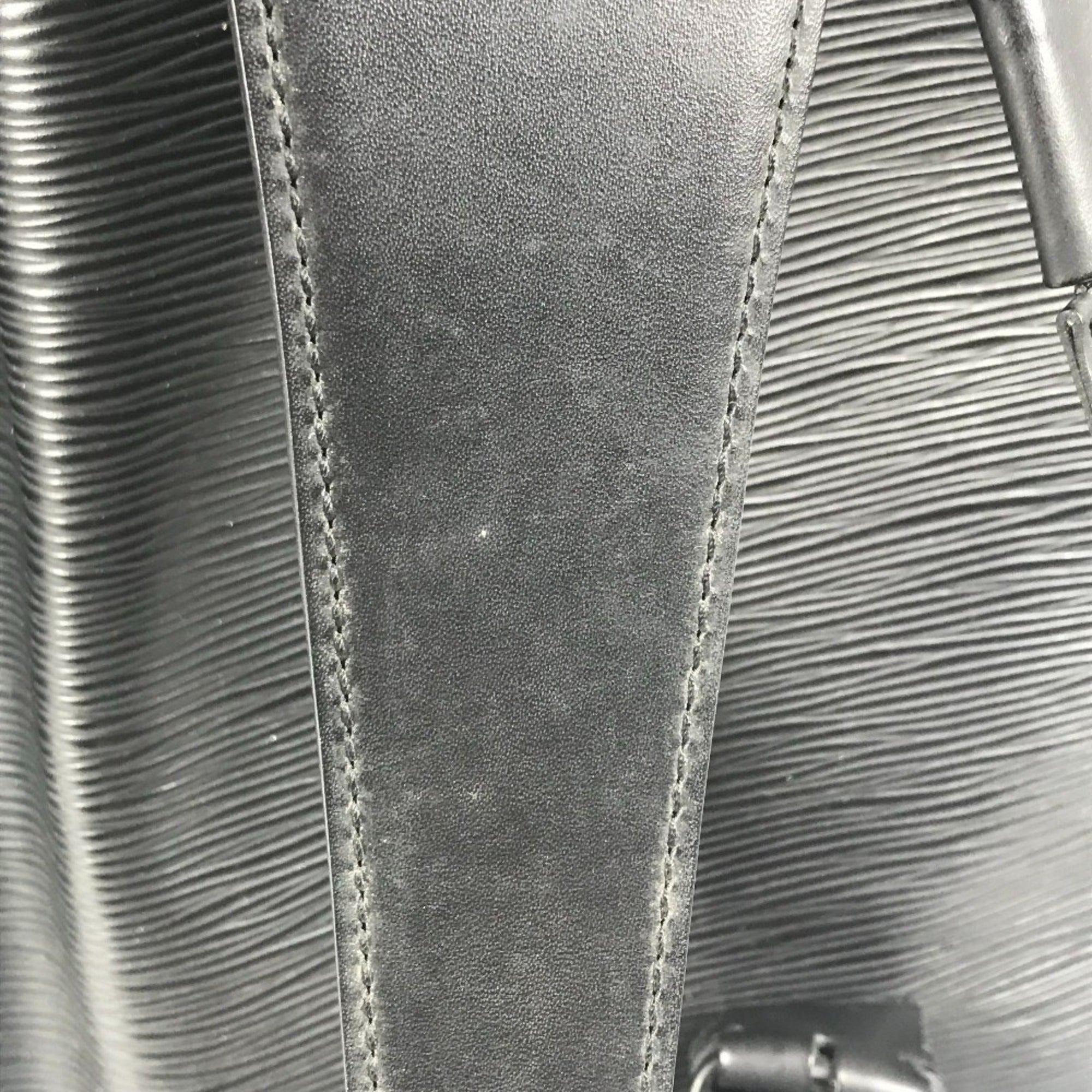 Louis Vuitton Black Noir Epi Leather Shoulder Bag (Pre-Owned)