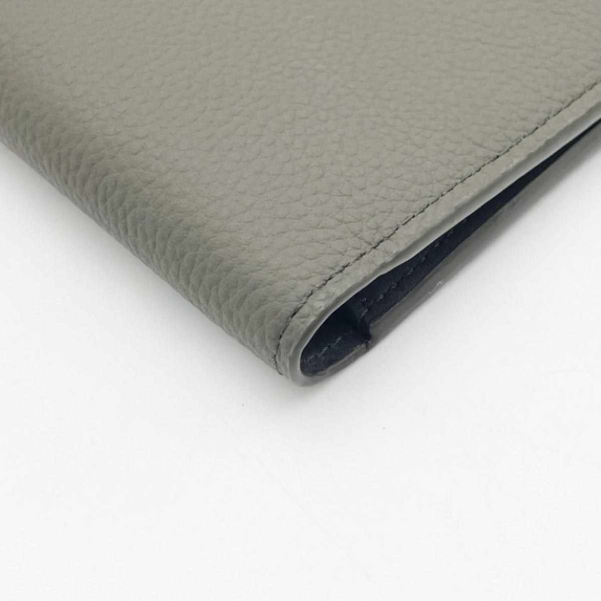 Louis Vuitton Khaki Leather Wallet (Bi-Fold) (Pre-Owned)