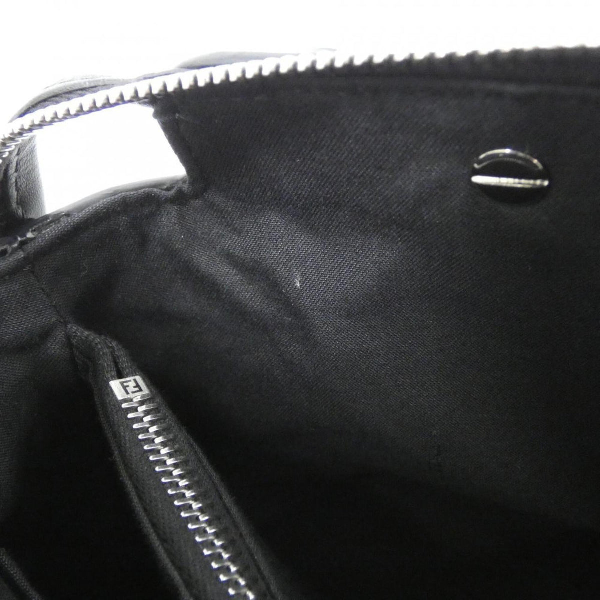 Fendi Black Leather Handbag (Pre-Owned)