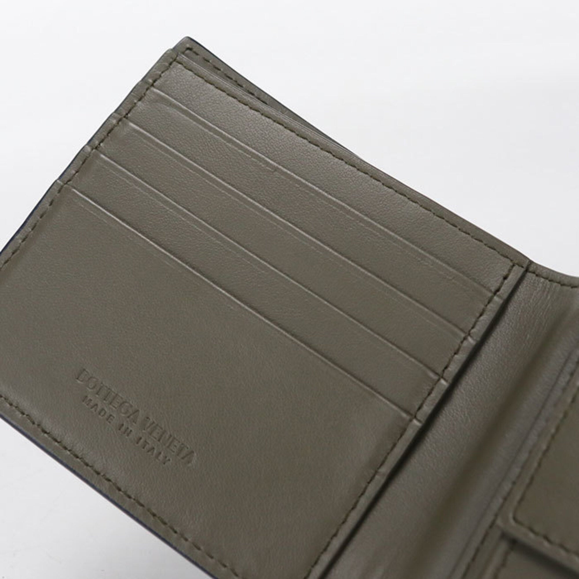 Bottega Veneta Navy Leather Wallet (Bi-Fold) (Pre-Owned)