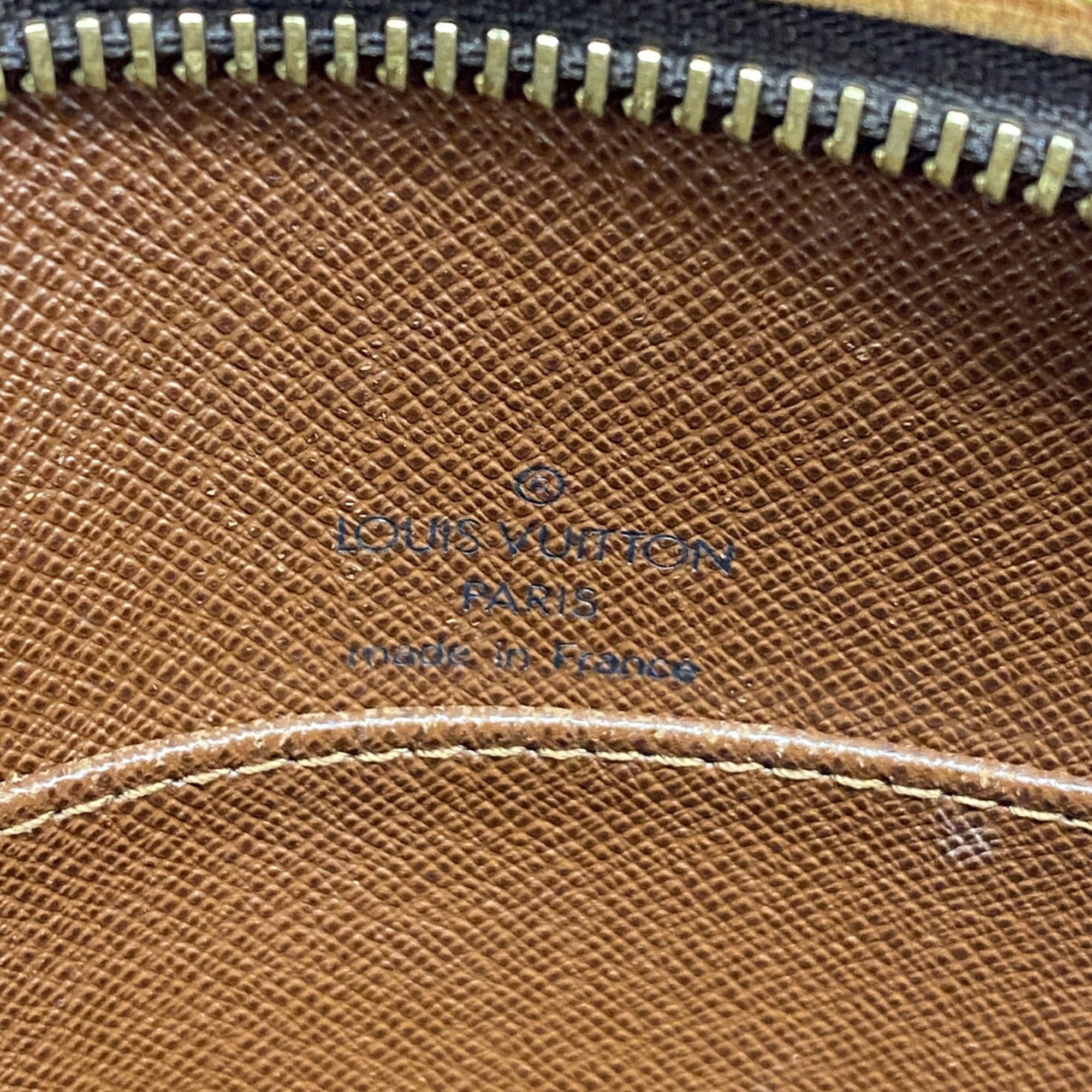 Louis Vuitton Brown Shoulder Bag (Pre-Owned)