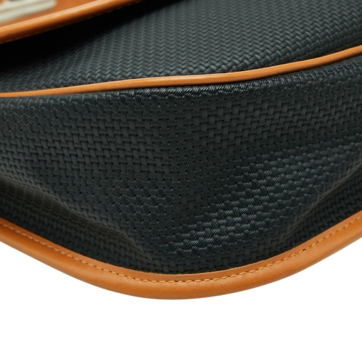 Saint Laurent Brown Navy Leather Shoulder Bag (Pre-Owned)