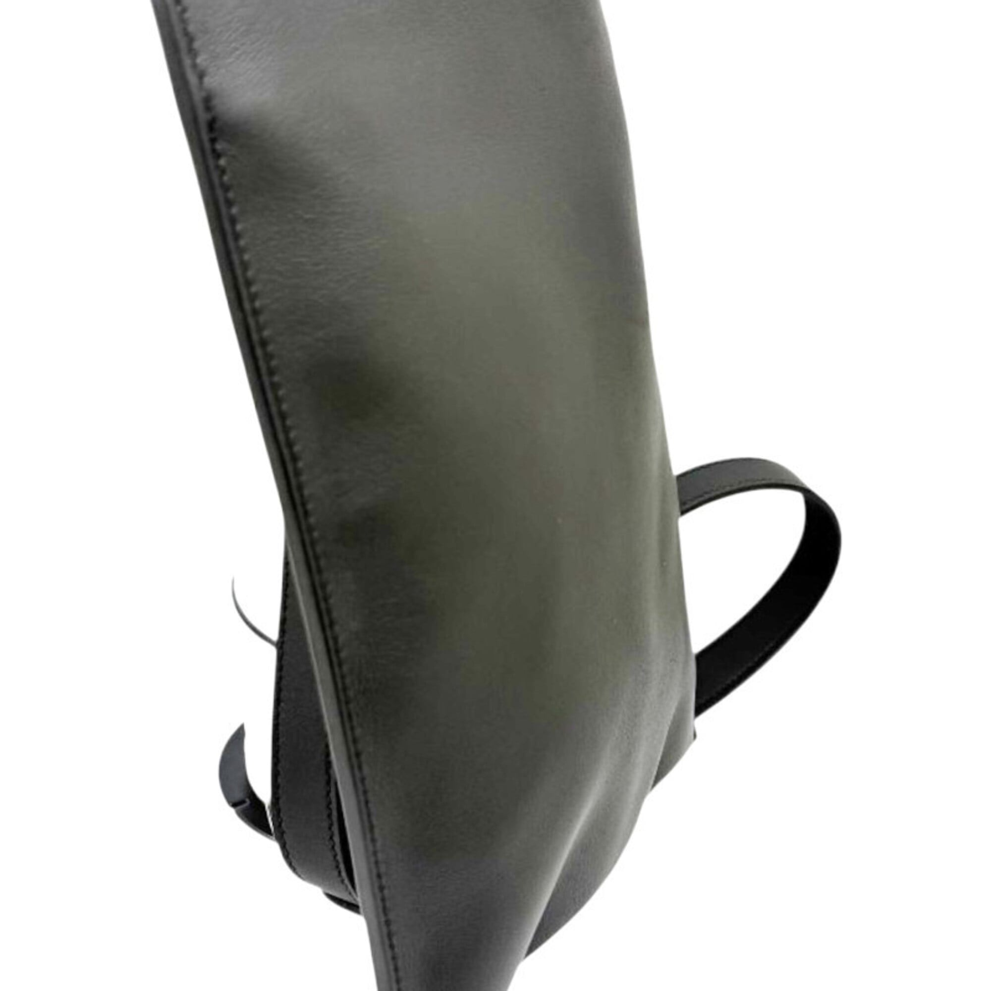 Hermes Black Swift Leather Sling Bag (Pre-Owned)
