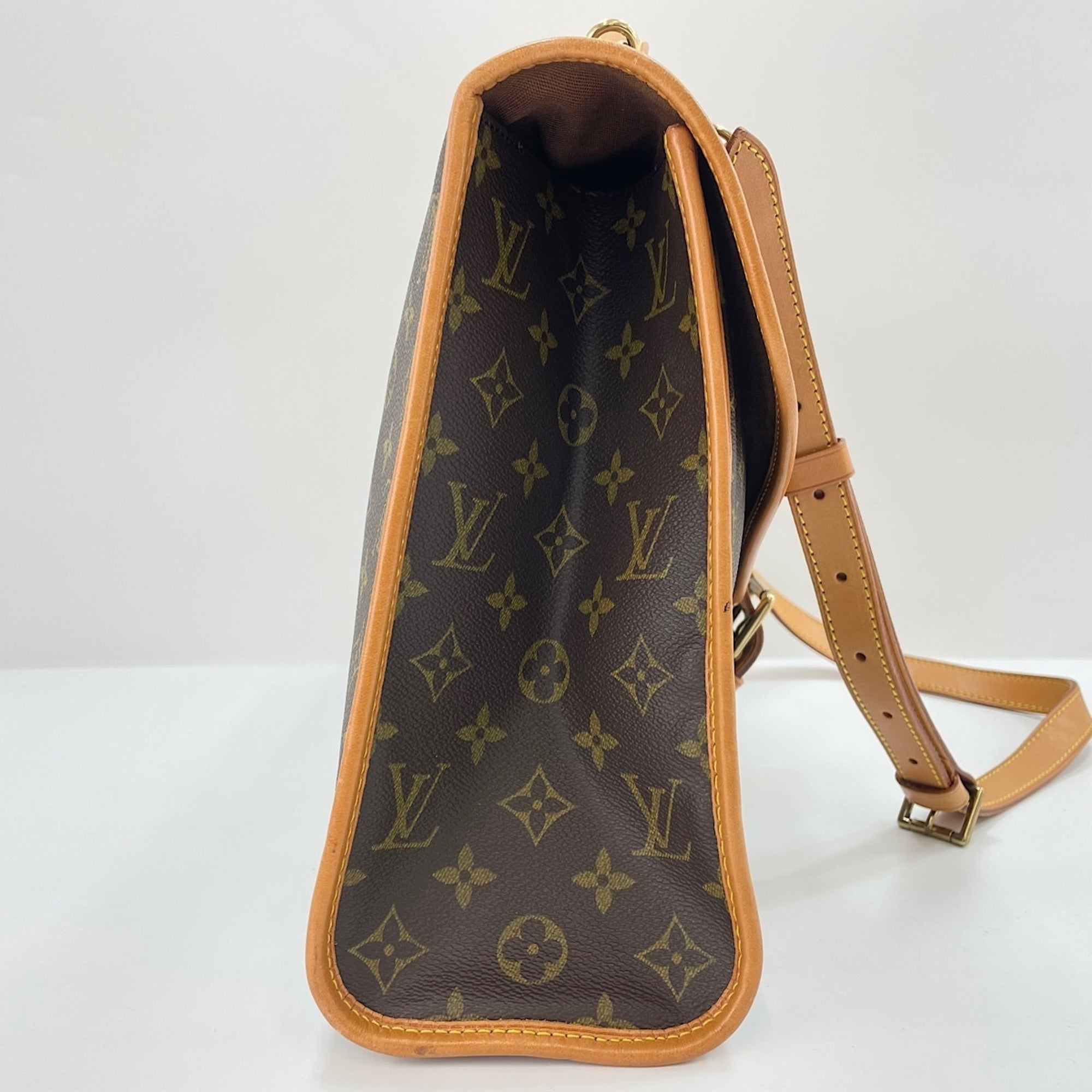 Louis Vuitton Brown Handbag (Pre-Owned)