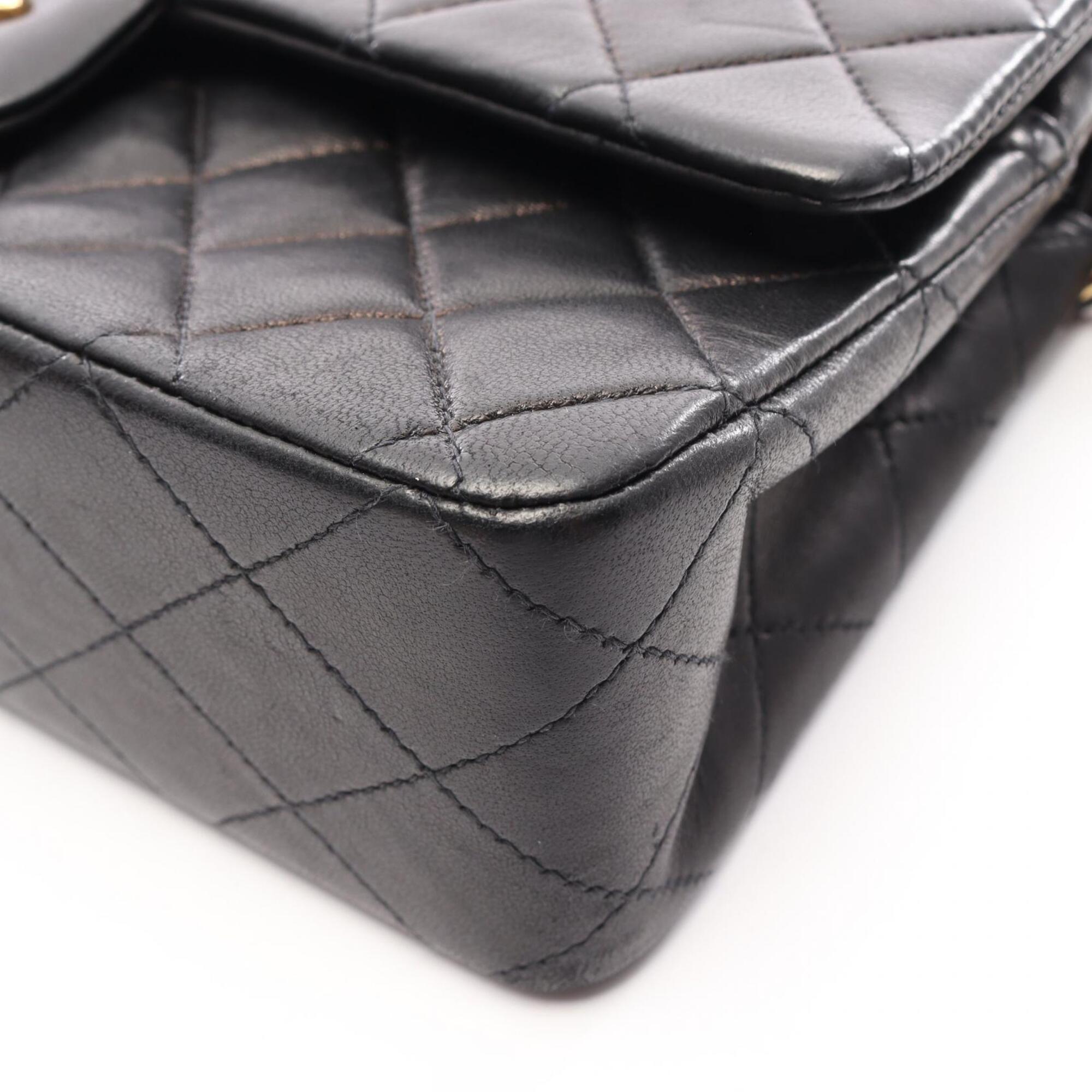 Chanel Black Leather Handbag Shoulder Bag (Pre-Owned)