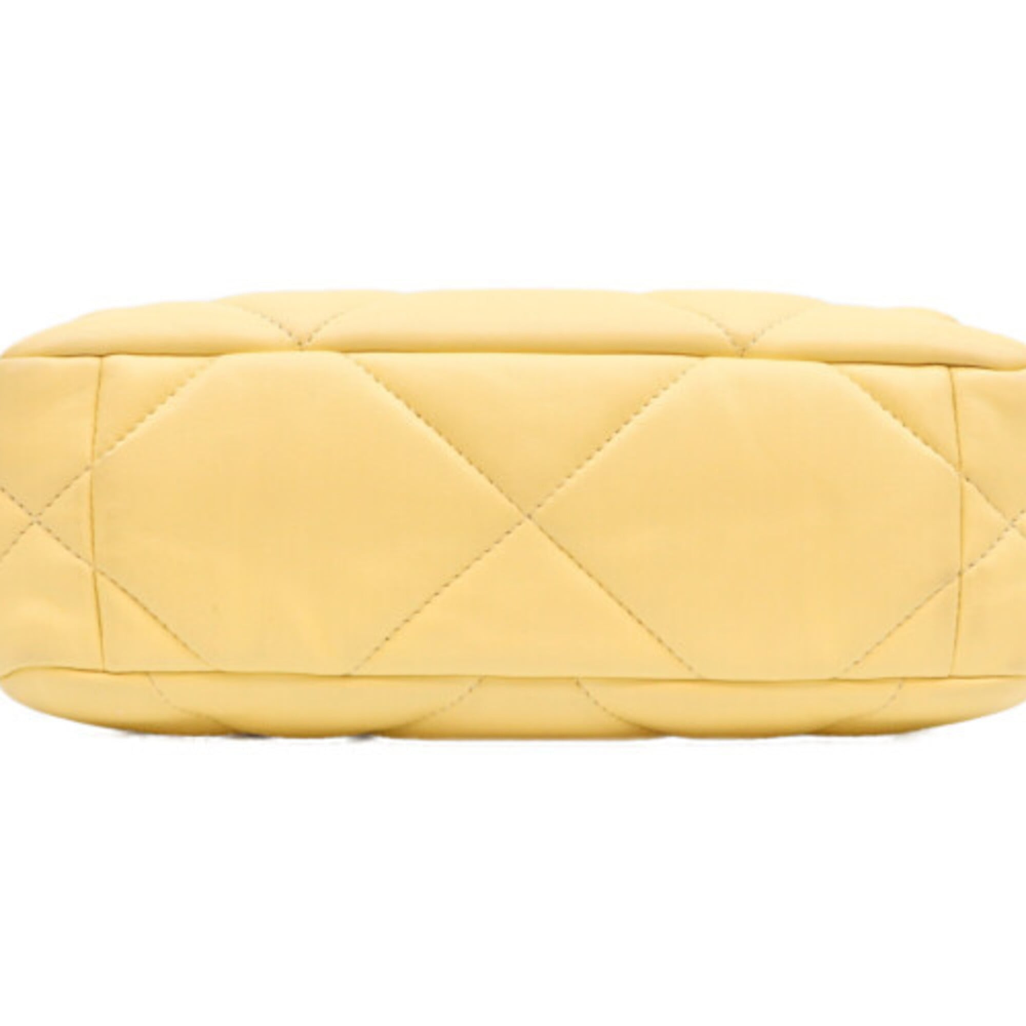 Chanel Yellow Leather Shoulder Bag (Pre-Owned)