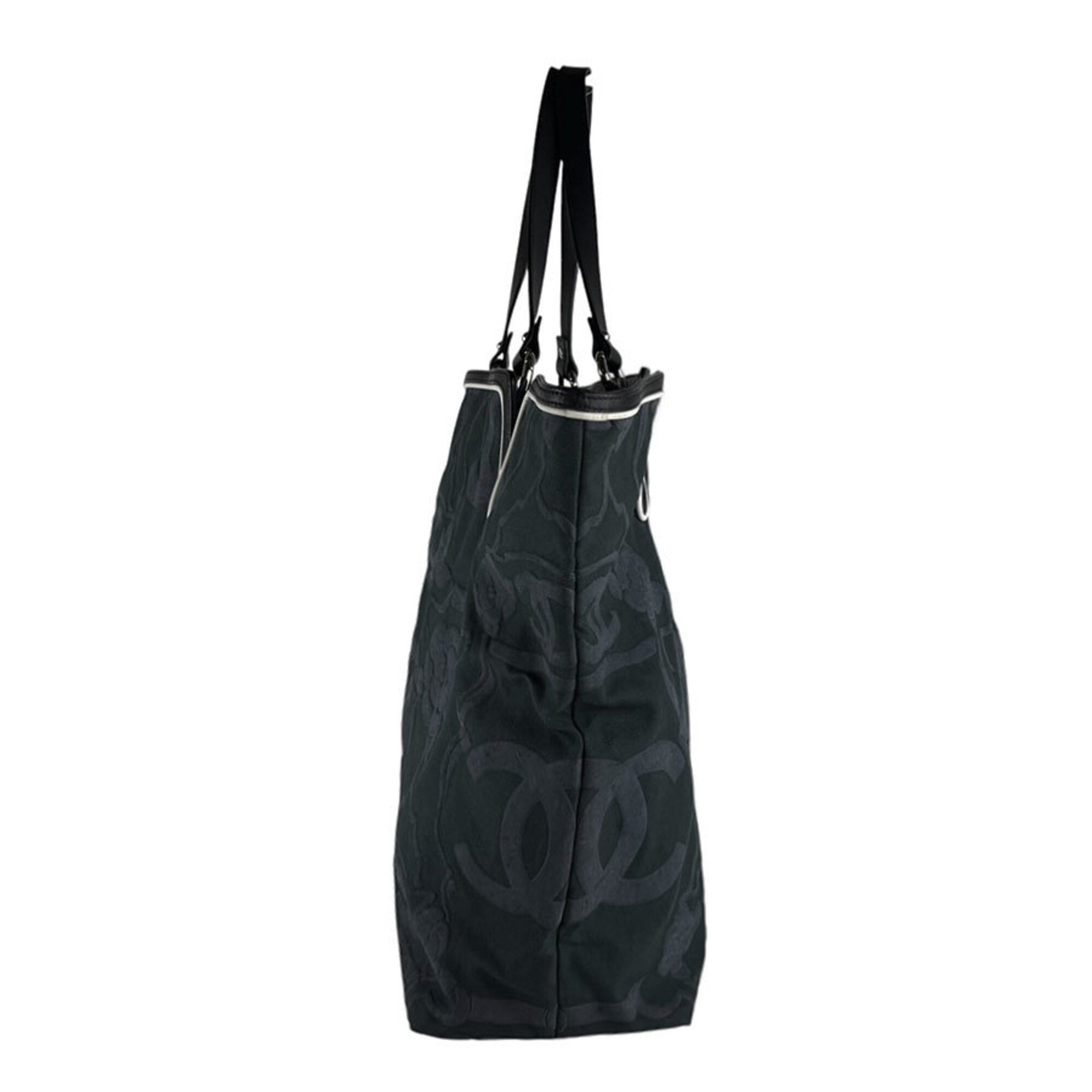 Chanel Black Canvas Leather Handbag (Pre-Owned)