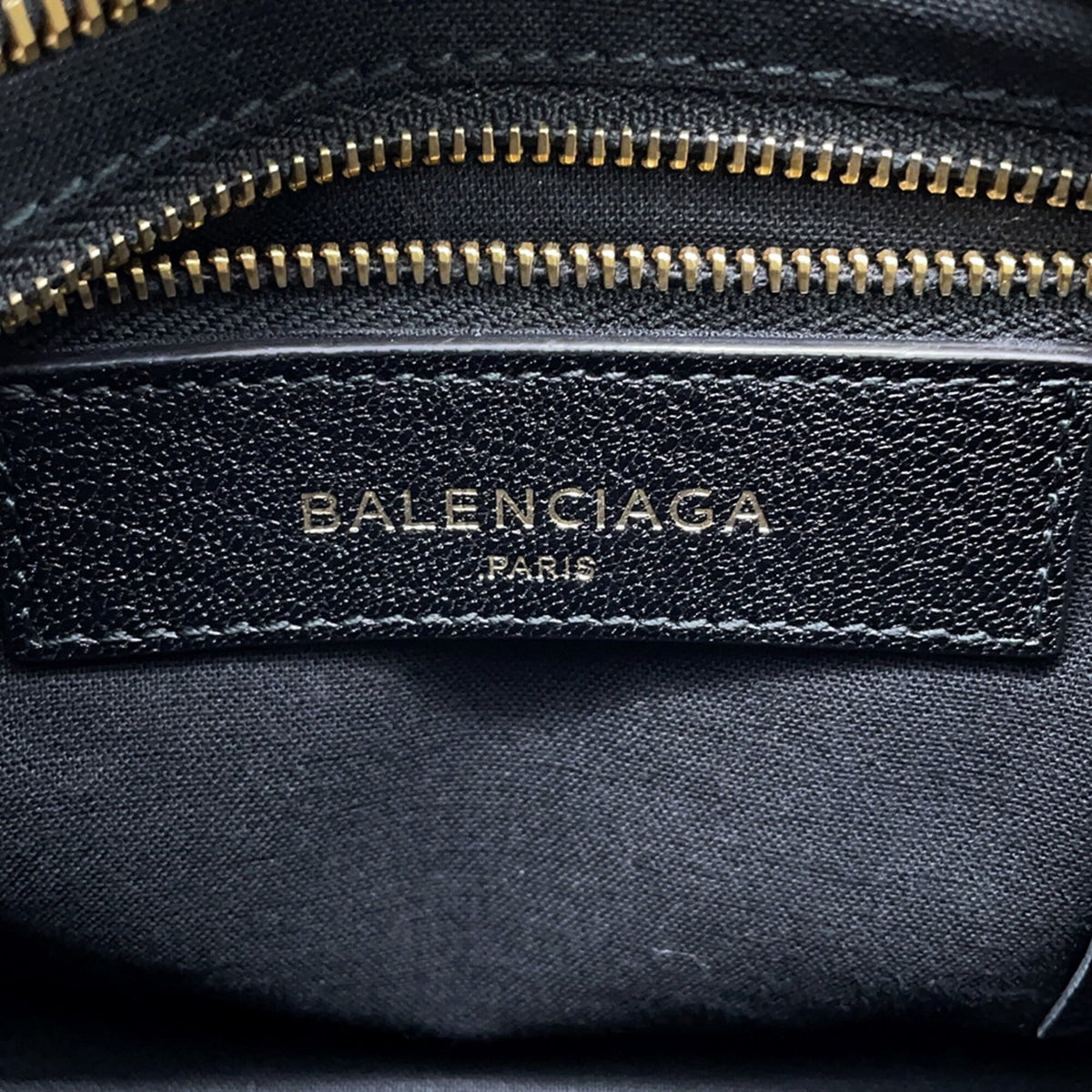 Balenciaga Black Leather Handbag (Pre-Owned)