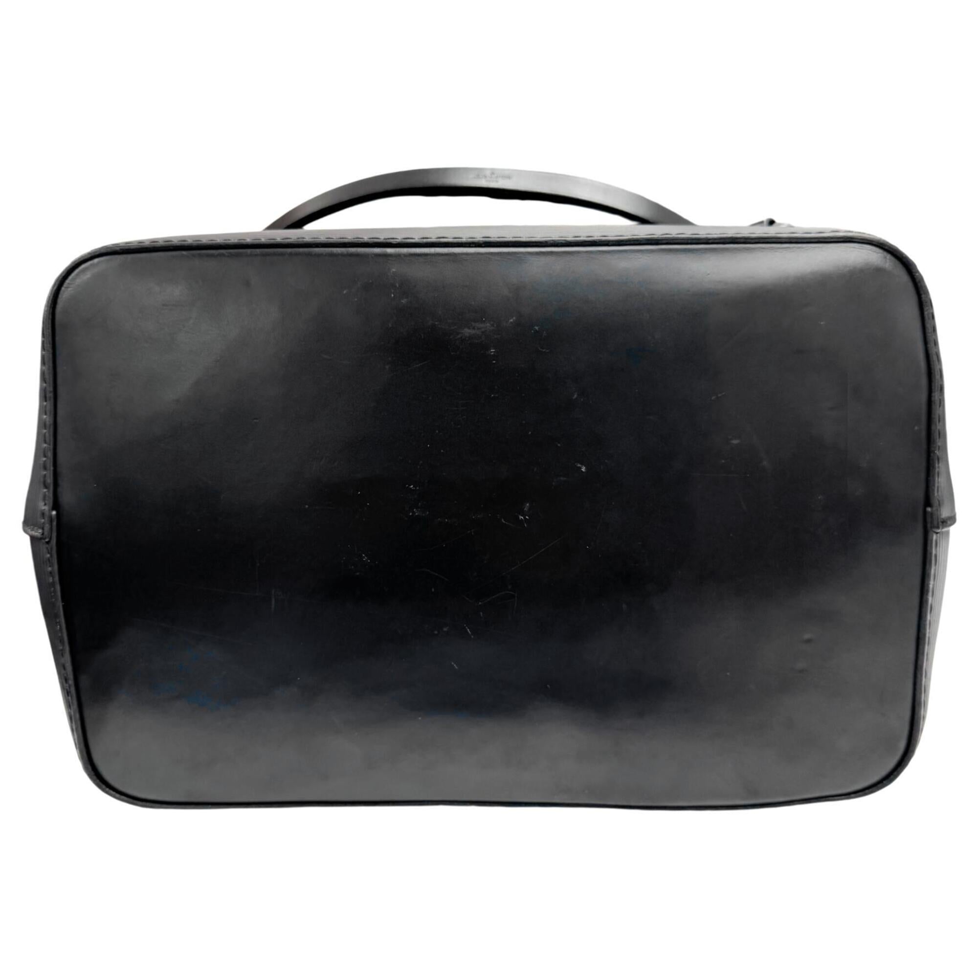 Louis Vuitton Epi Black Noir Epi Leather Shoulder Bag (Pre-Owned)