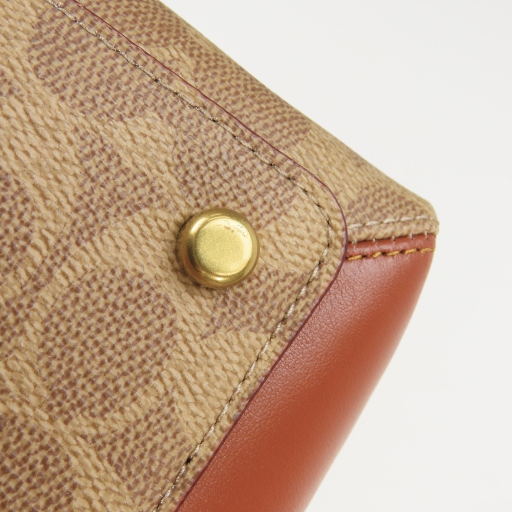 Coach Signature Beige Brown Pvc Leather Shoulder Bag (Pre-Owned)