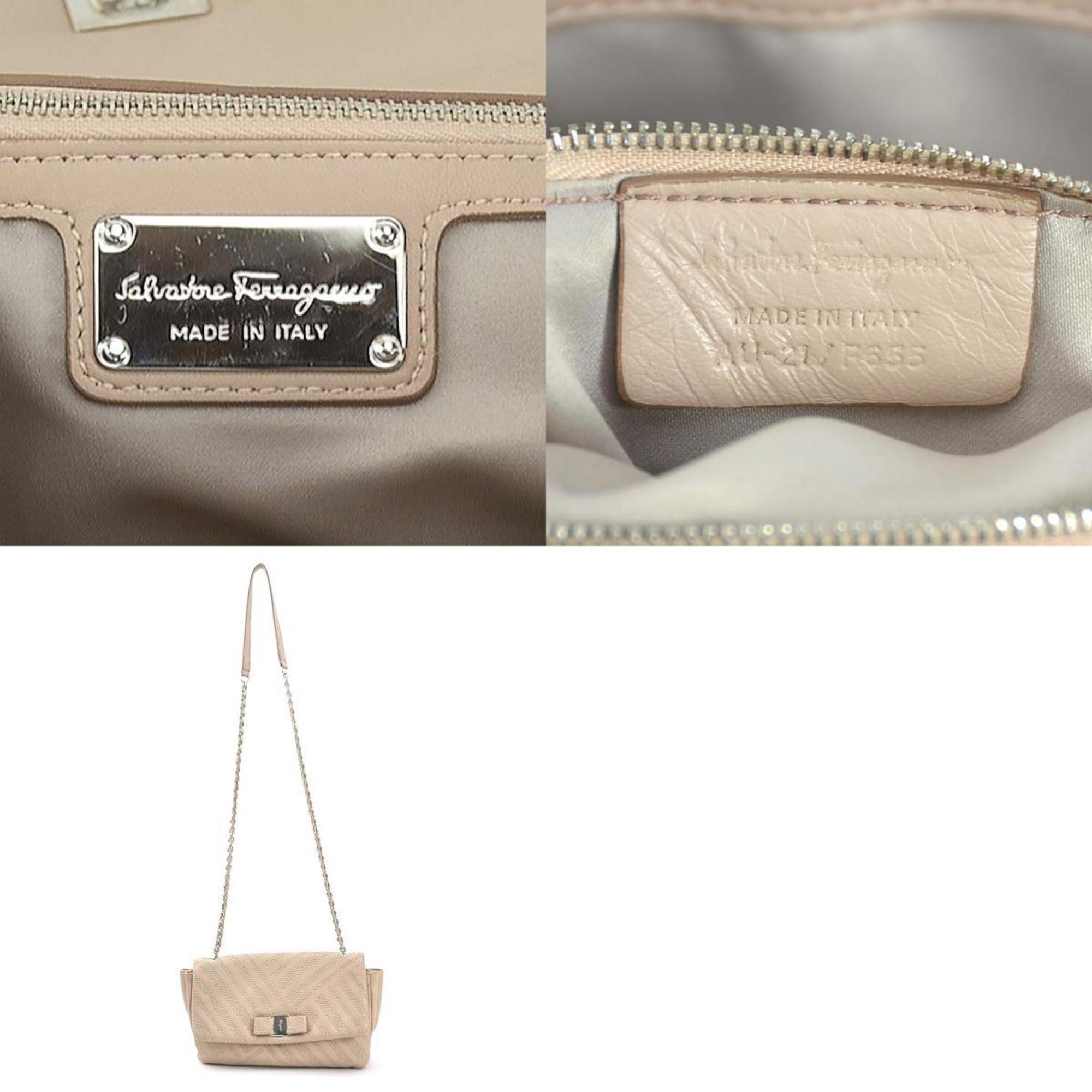 Salvatore Ferragamo Pink Beige Leather Metal Shoulder Bag (Pre-Owned)