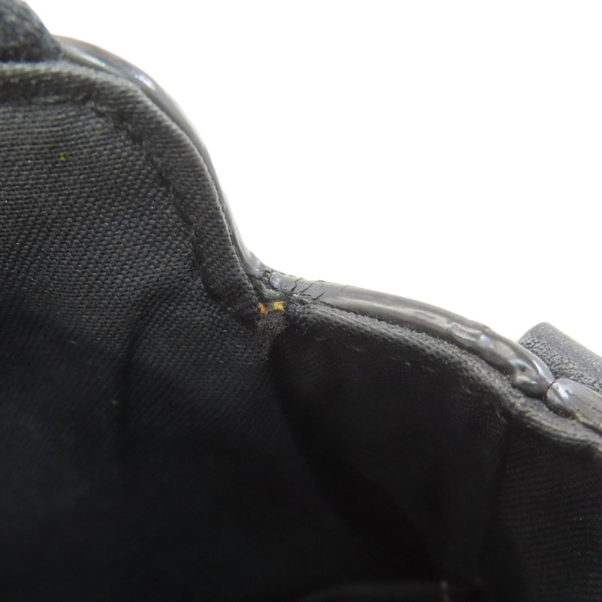 Fendi Black Leather Handbag (Pre-Owned)