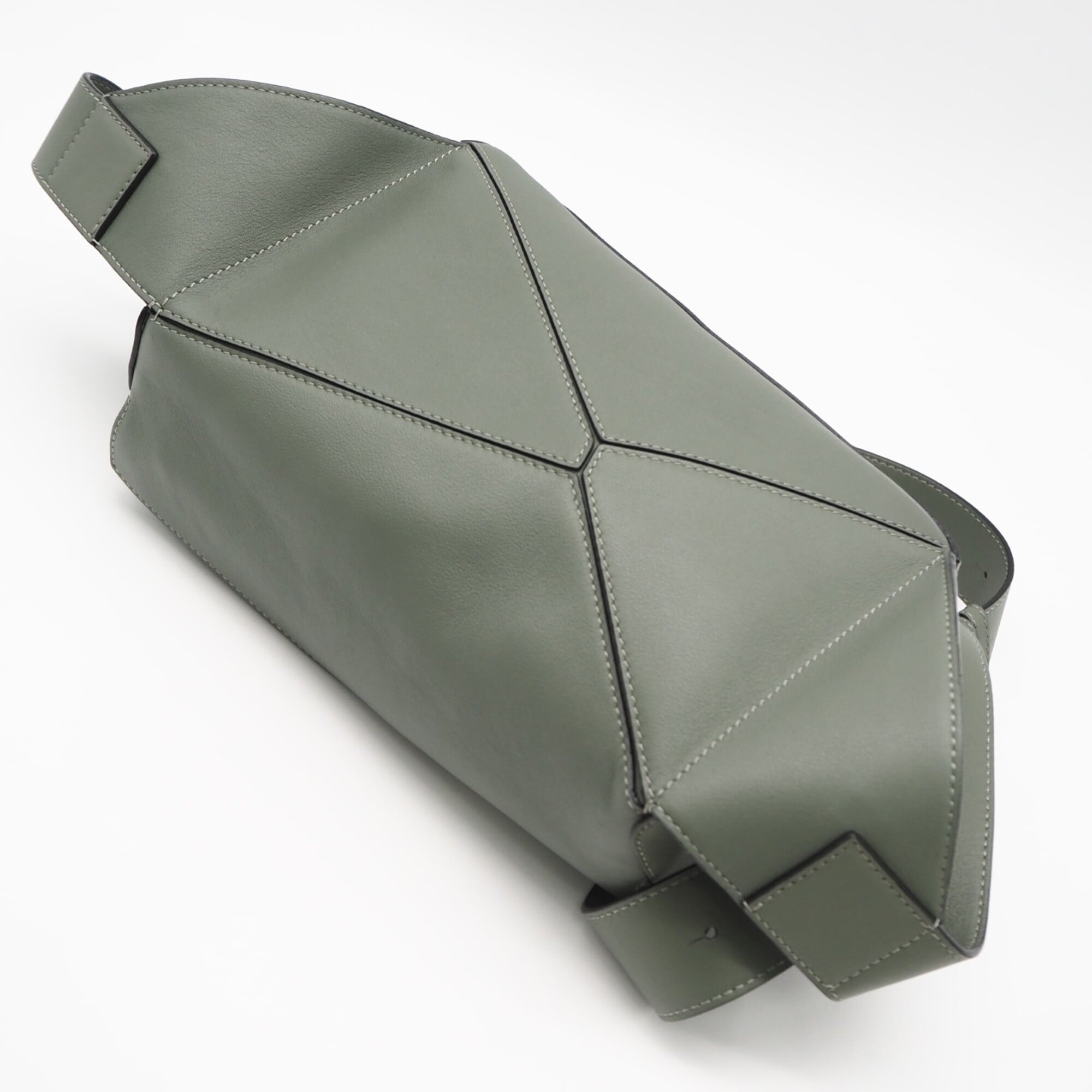 Loewe Puzzle Green Leather Sling Bag (Pre-Owned)