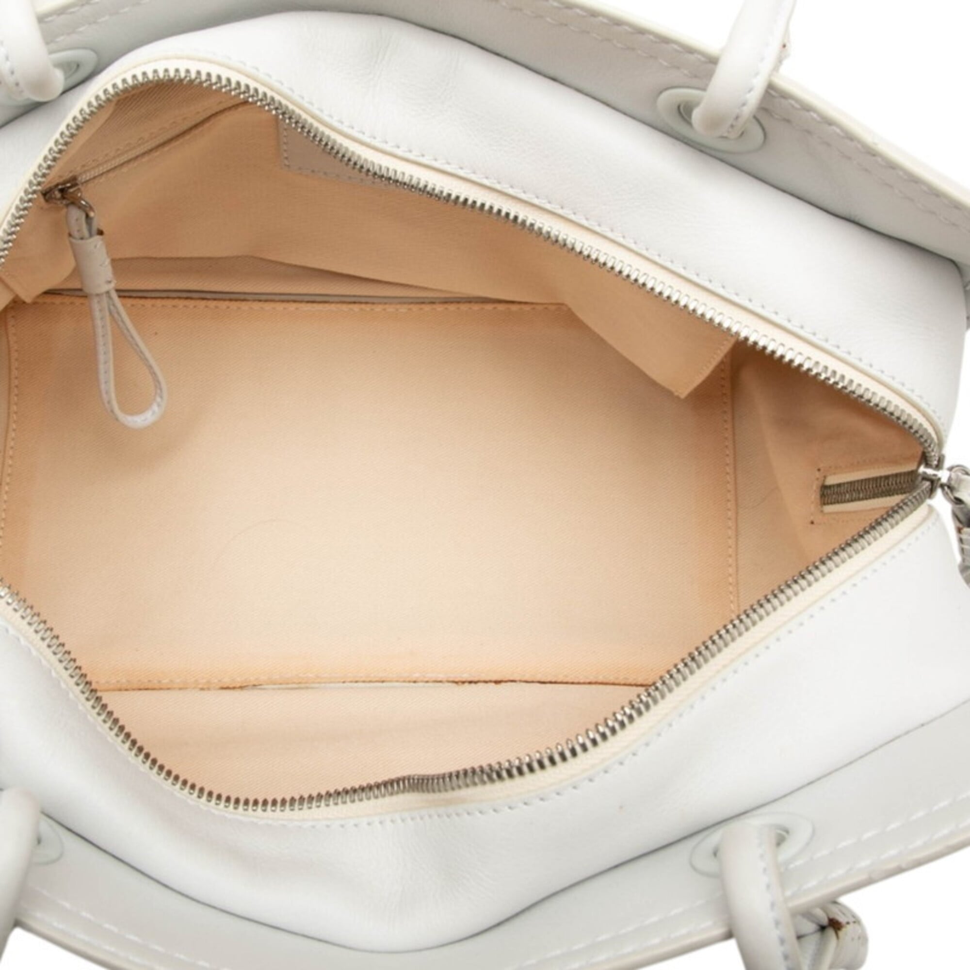 Loewe White Leather Shoulder Bag Tote Bag (Pre-Owned)
