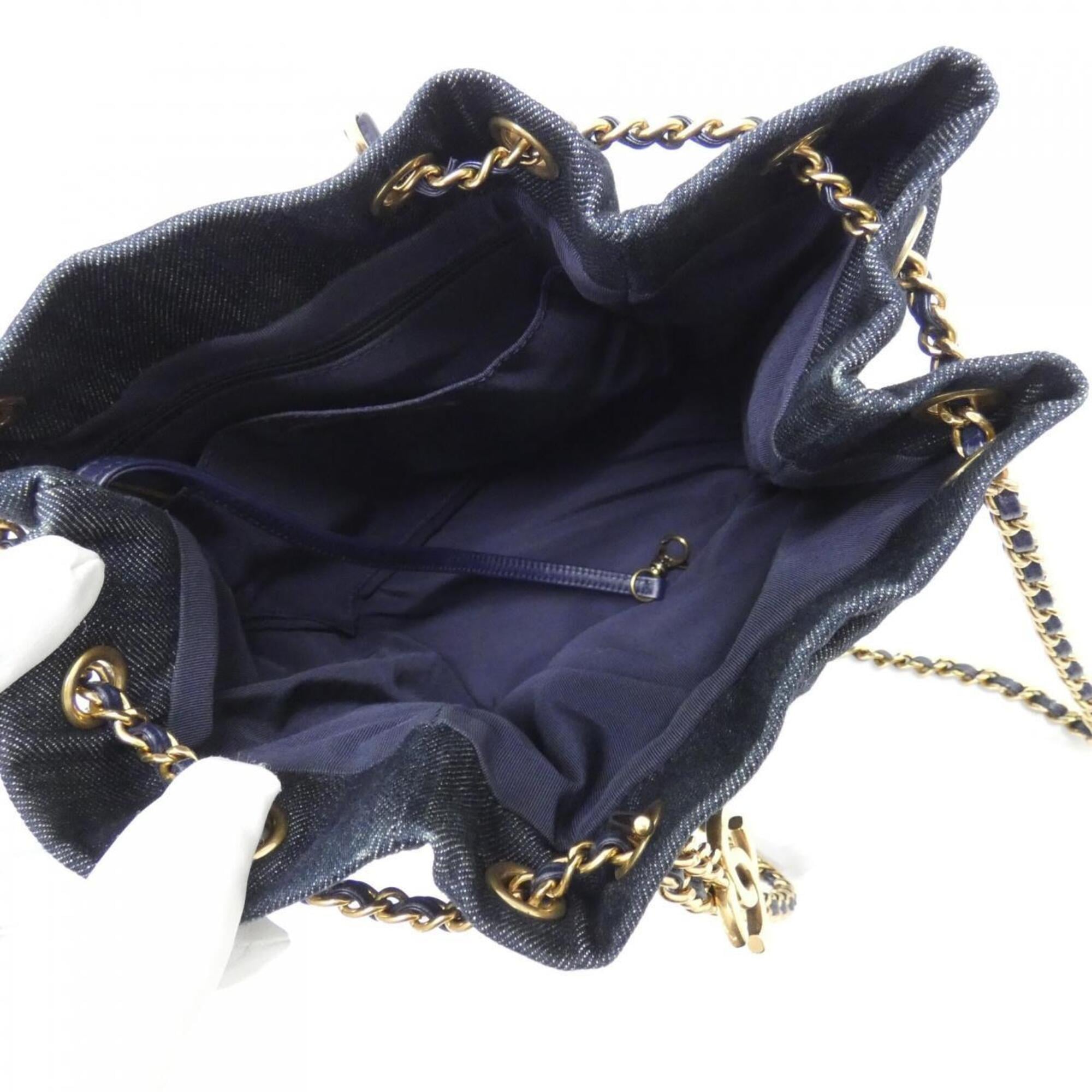 Chanel Navy Denim Shoulder Bag (Pre-Owned)