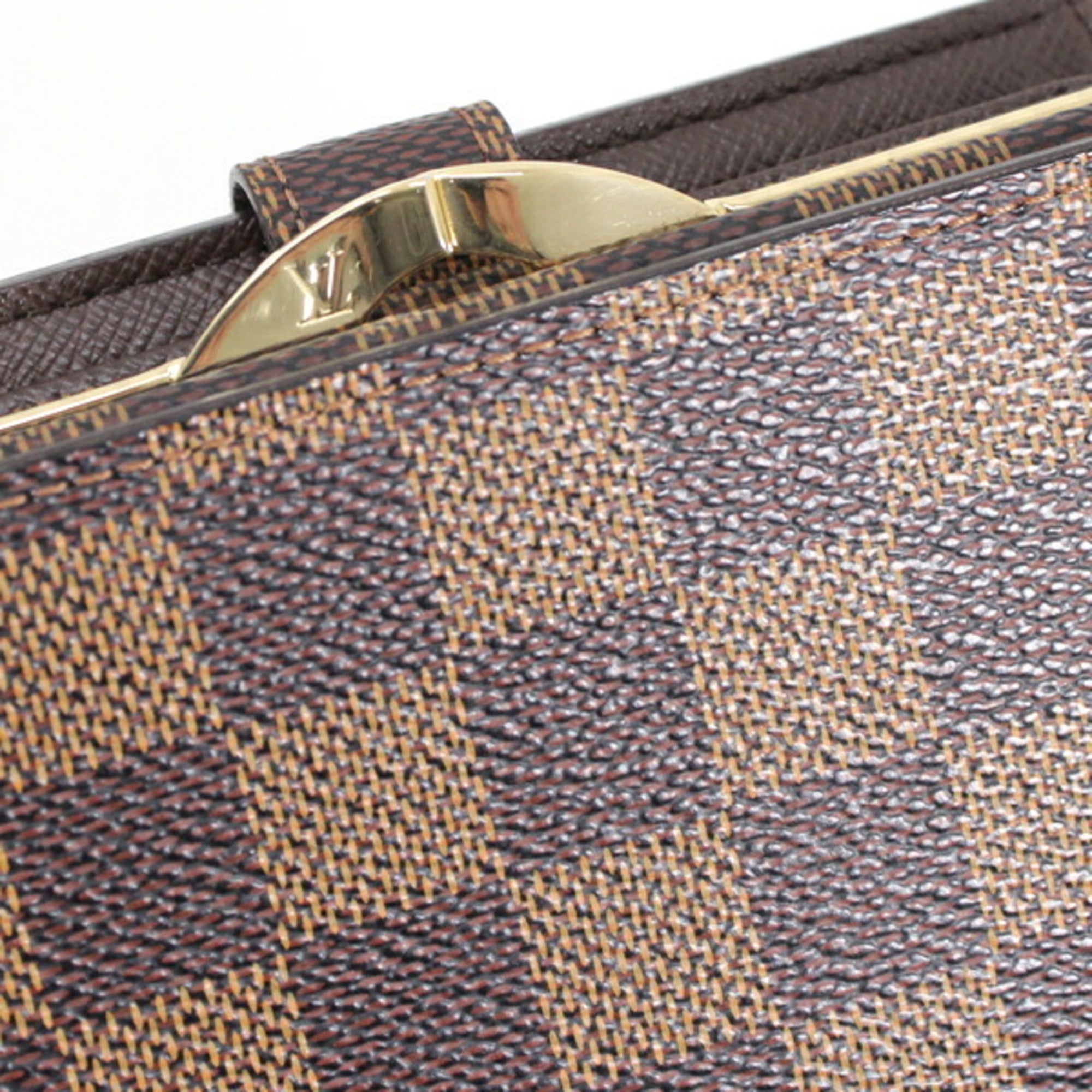 Louis Vuitton Damier Canvas Wallet (Bi-Fold) (Pre-Owned)