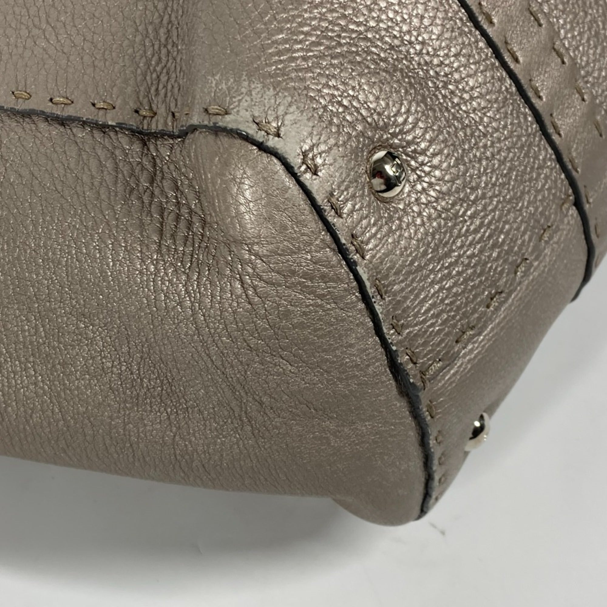 Fendi Gray Leather Shoulder Bag Tote Bag (Pre-Owned)