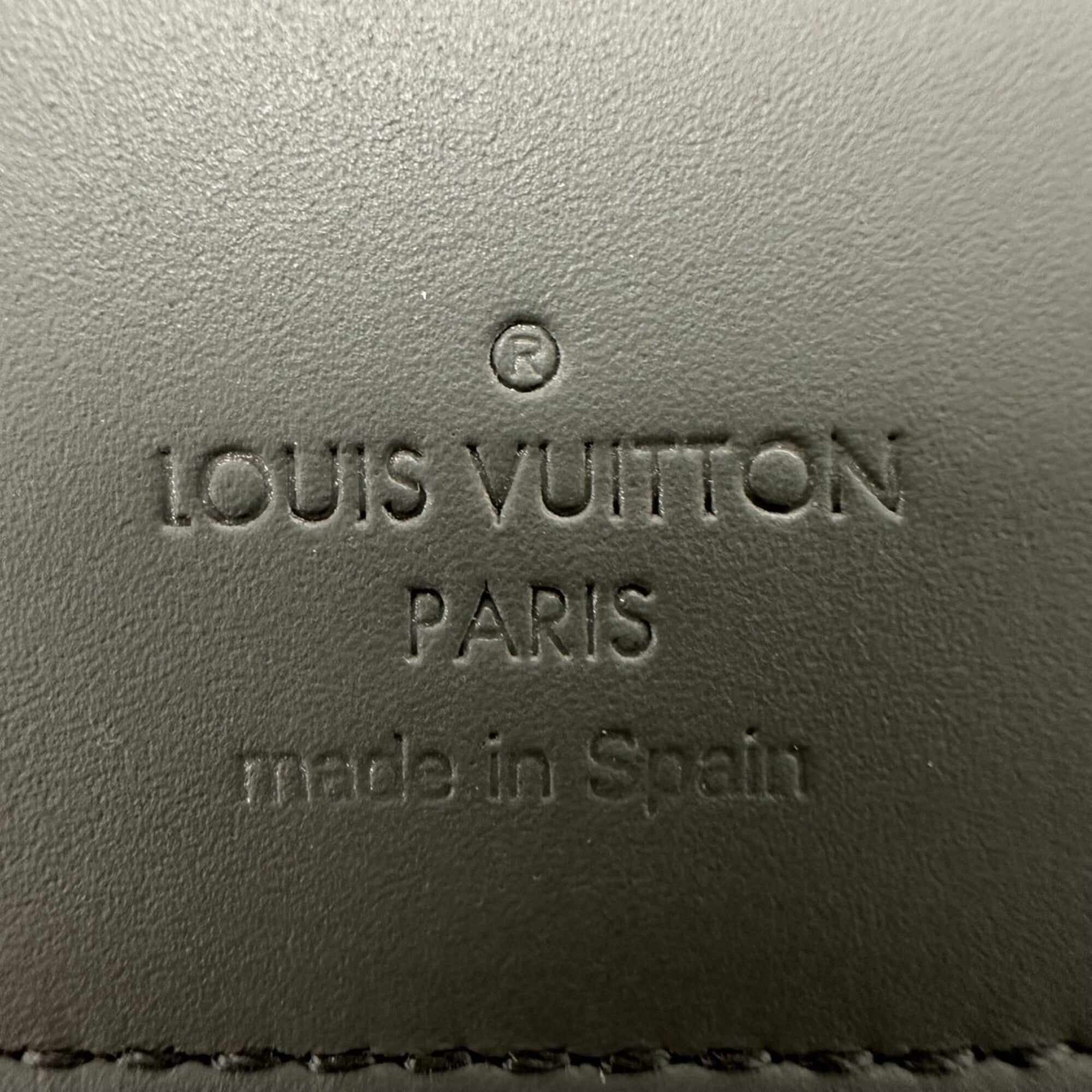 Louis Vuitton Monogram Shadow Gray Monogram Shadow Long Wallet (Bi-Fold) (Pre-Owned)