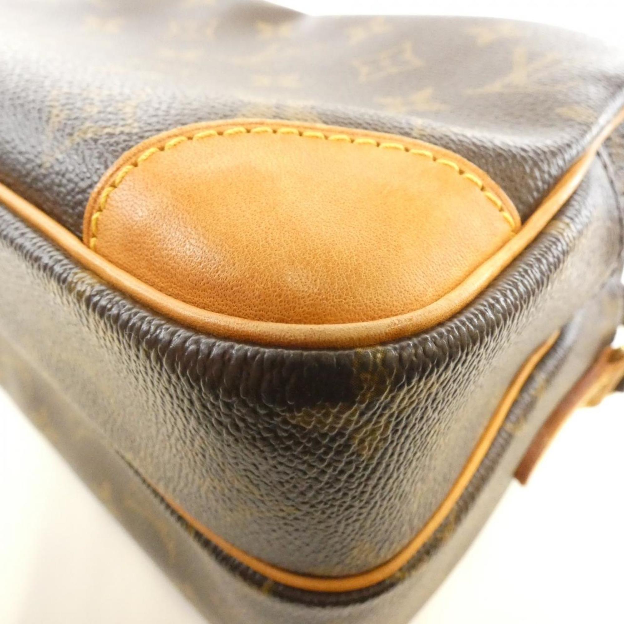 Louis Vuitton Marron Coated Canvas Shoulder Bag (Pre-Owned)