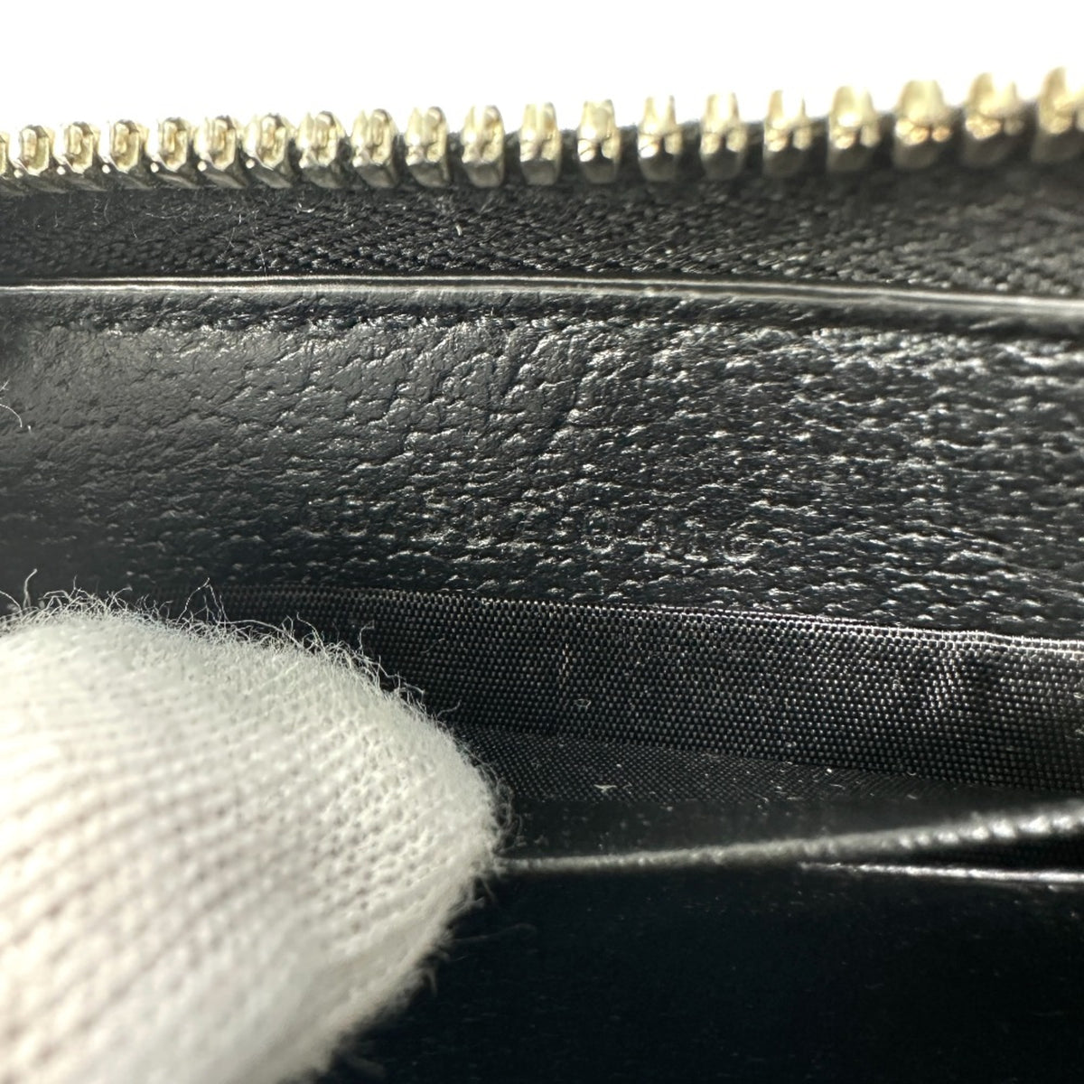 Gucci Black Leather Coin Purse/Coin Case (Pre-Owned)