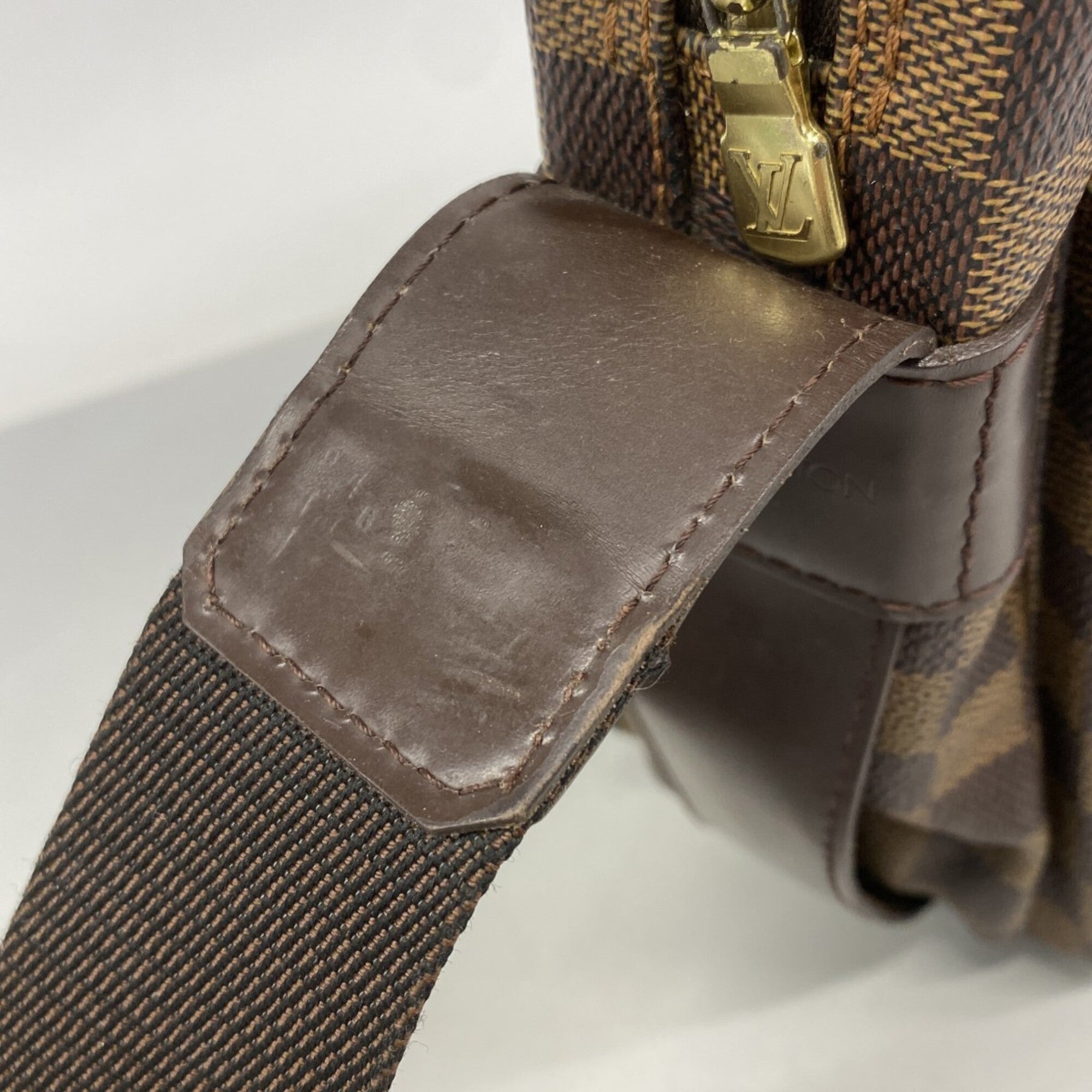 Louis Vuitton Ebene Shoulder Bag (Pre-Owned)