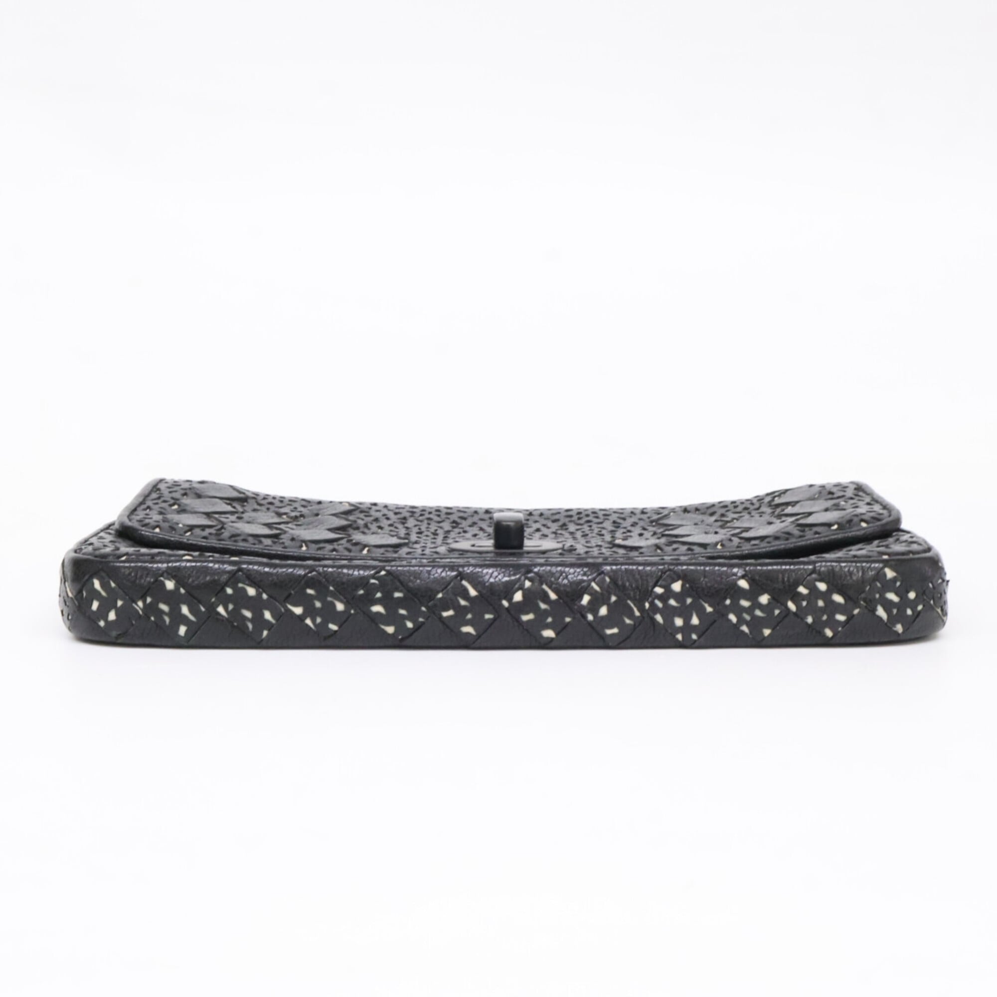 Bottega Veneta Black Leather Clutch Bag (Pre-Owned)