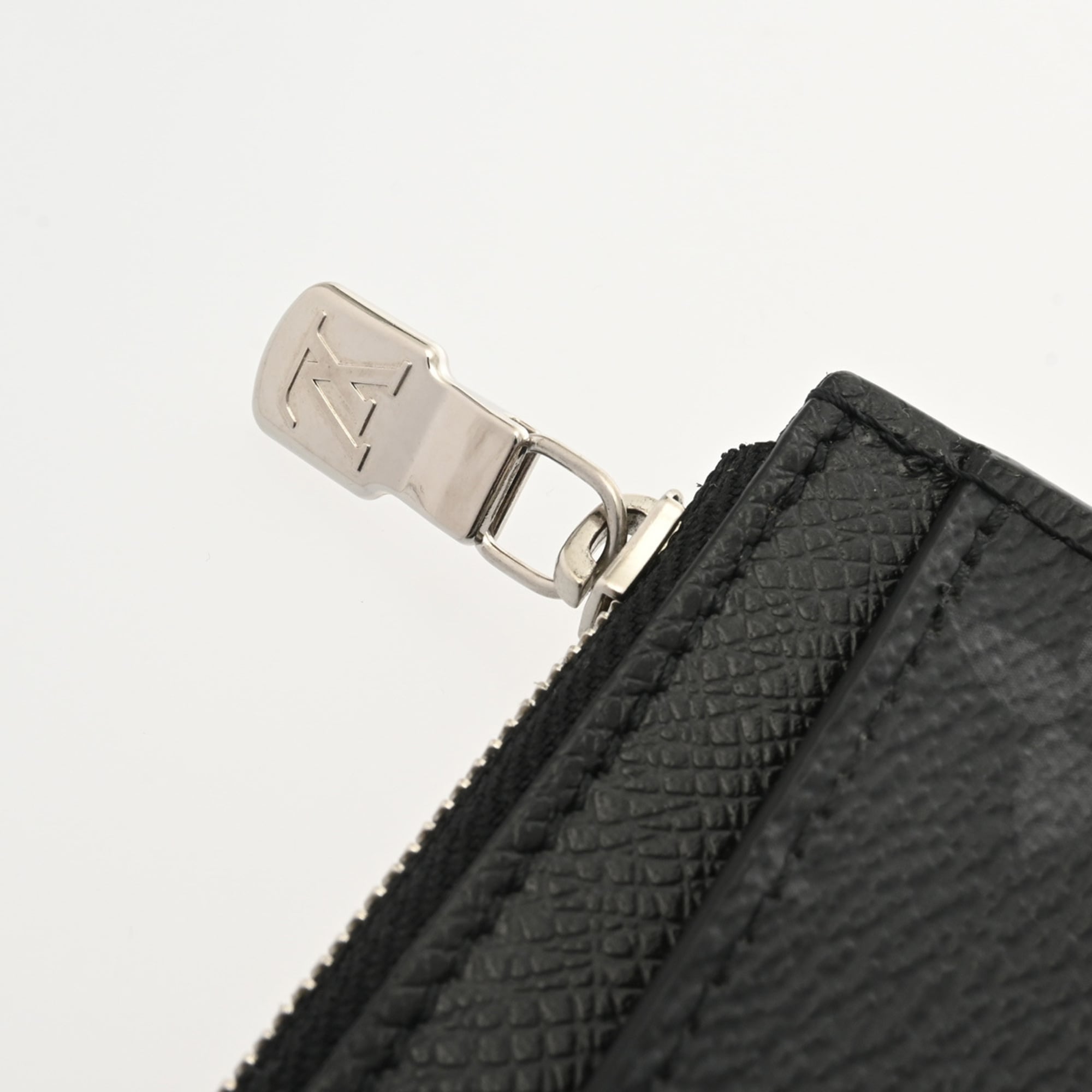 Louis Vuitton Noir Leather Monogram Coin Purse/Coin Case (Pre-Owned)